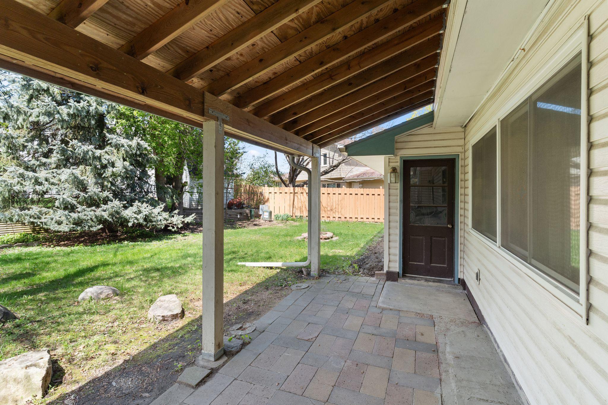 9908 Oxborough Road Property Photo 34