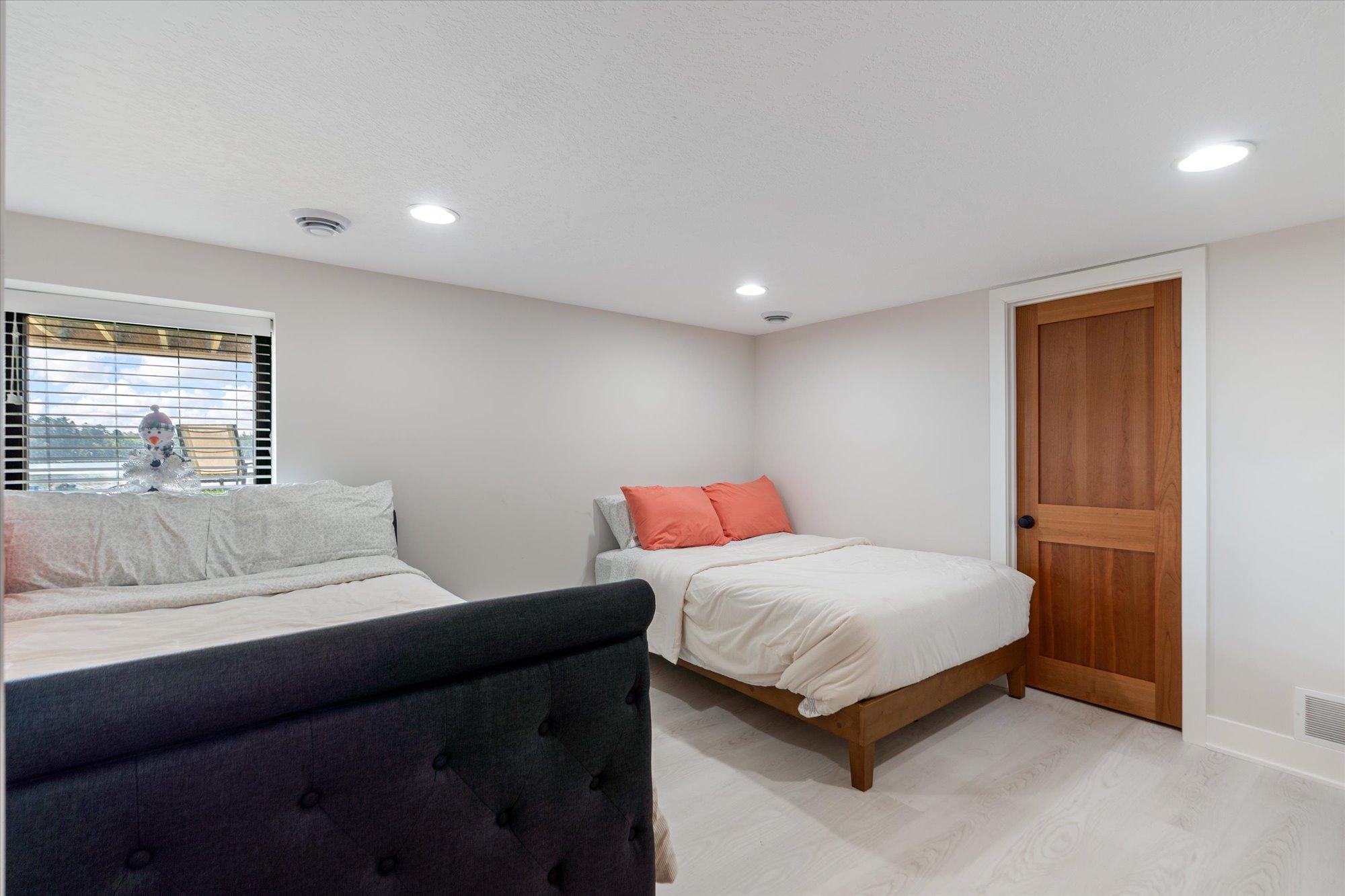 16161 Pine Lure Drive Property Photo 28