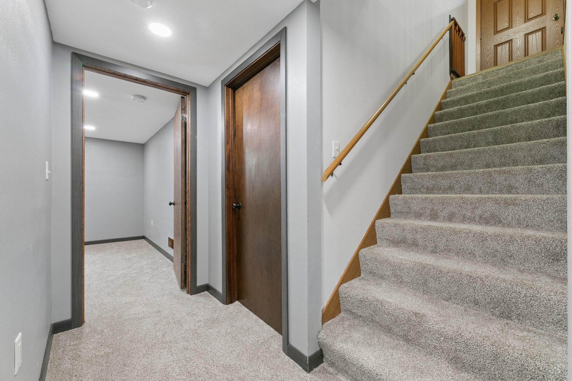 430 9th Street E Property Photo 22