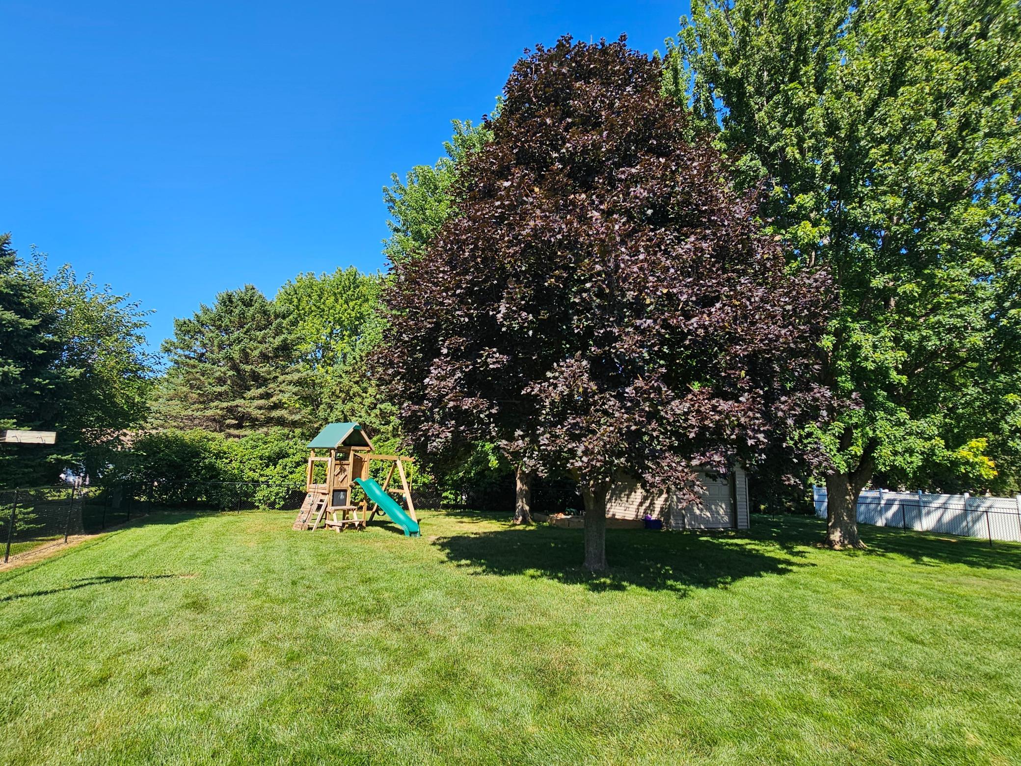 430 9th Street E Property Photo 39