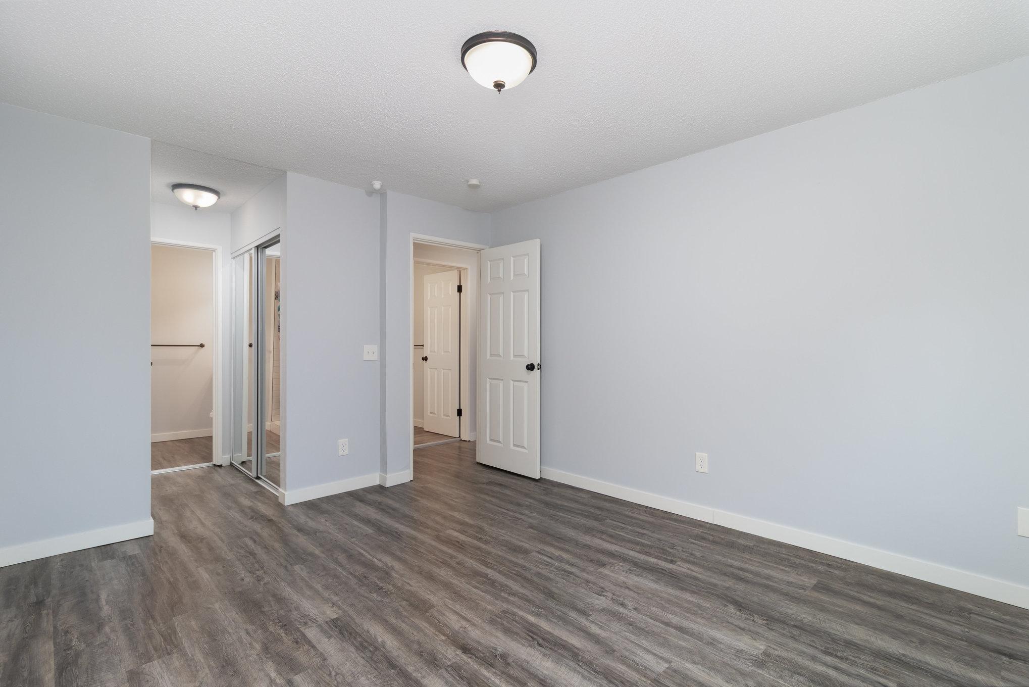 4351 Parklawn Avenue 7e Property Photo 11