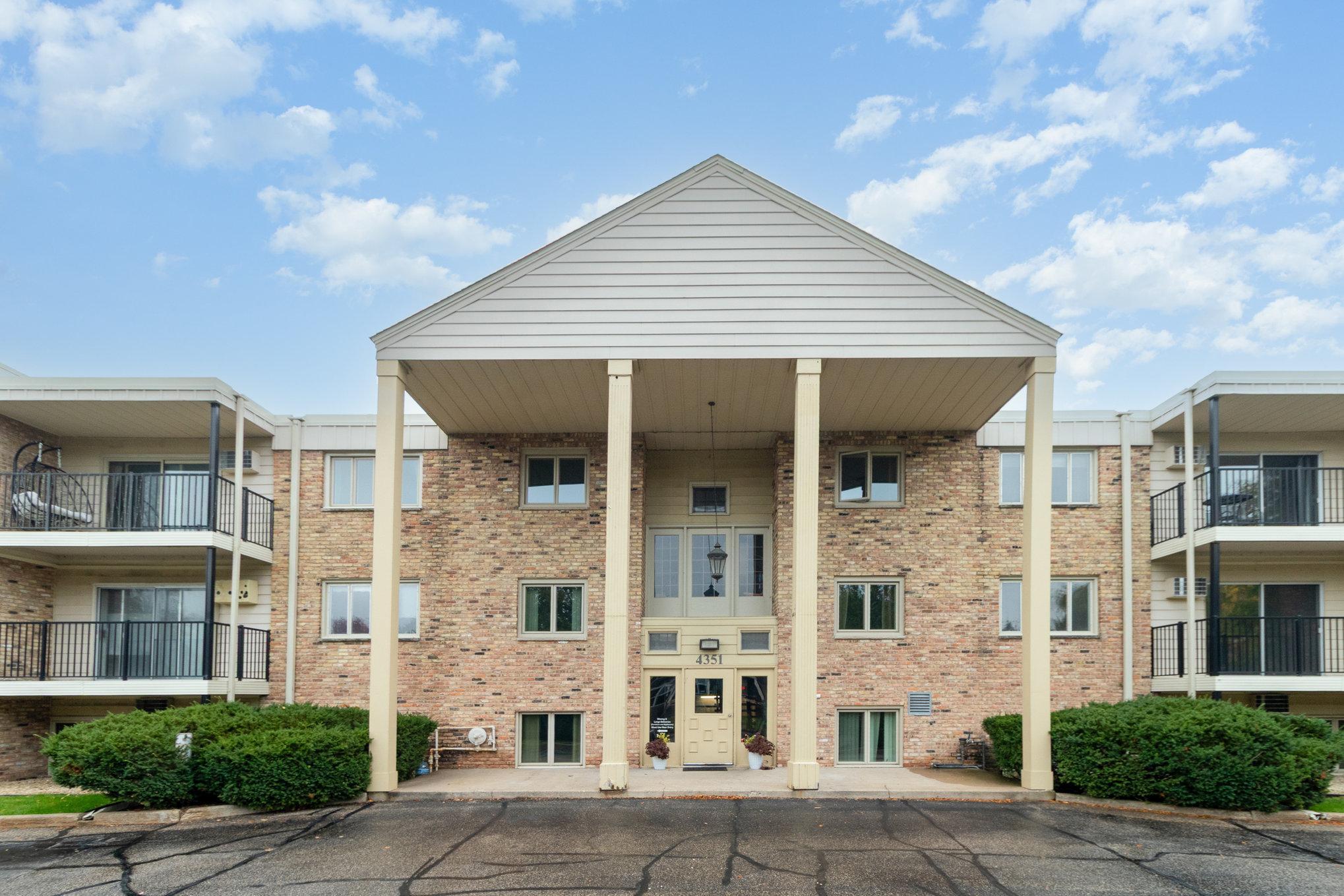 4351 Parklawn Avenue 7e Property Photo 14