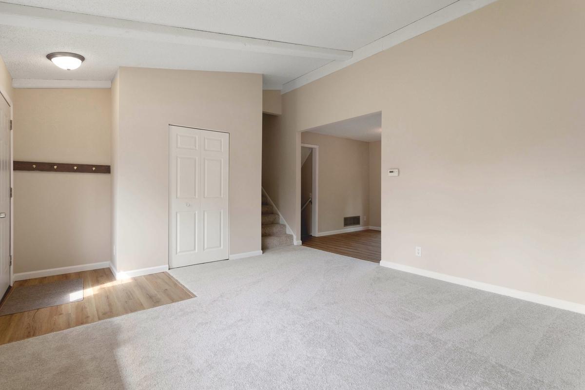3819 Lodestone Lane Property Photo 6