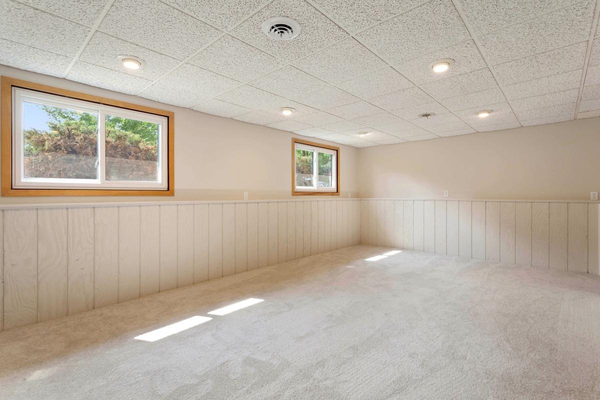 3819 Lodestone Lane Property Photo 12
