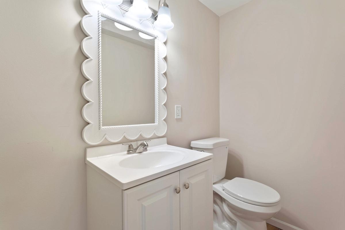 3819 Lodestone Lane Property Photo 14