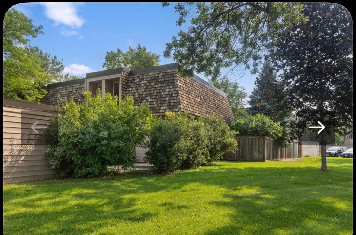 6301 Barrie Road Property Photo 1