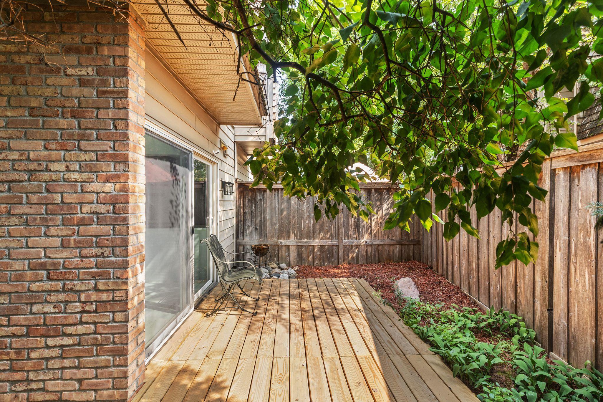 6301 Barrie Road Property Photo 7