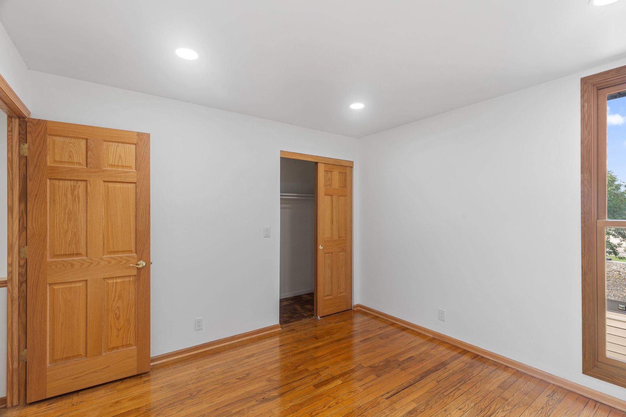 6301 Barrie Road Property Photo 26
