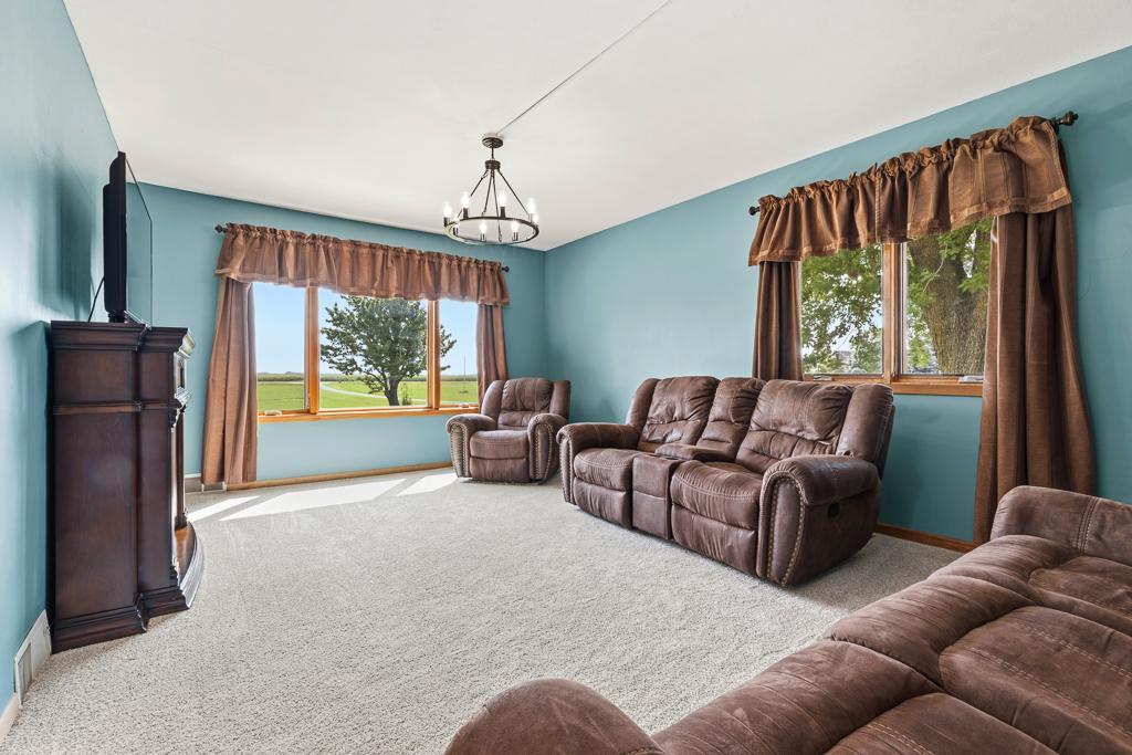 1683 390th Street Property Photo 32