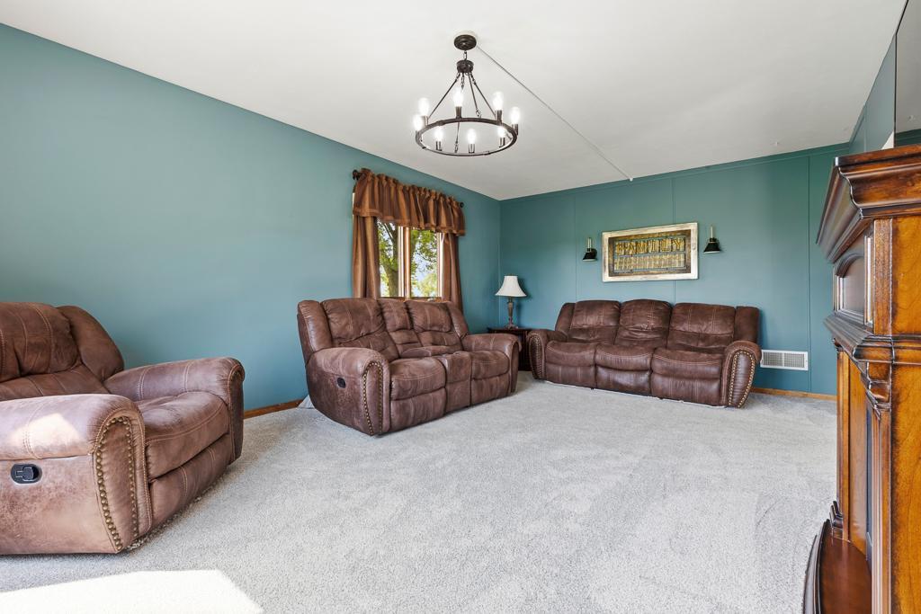 1683 390th Street Property Photo 33