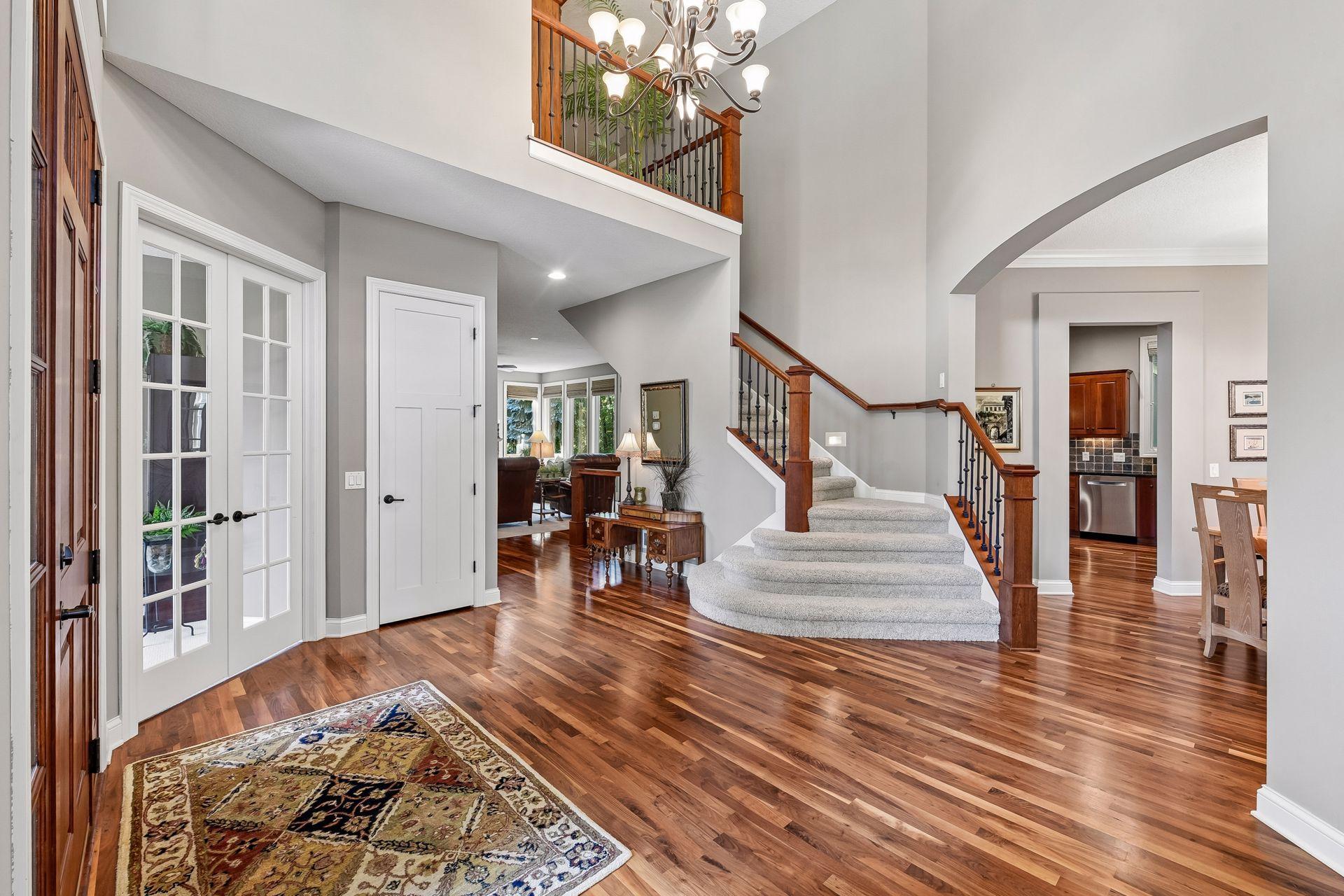 9260 Red Oak Drive Property Photo 3