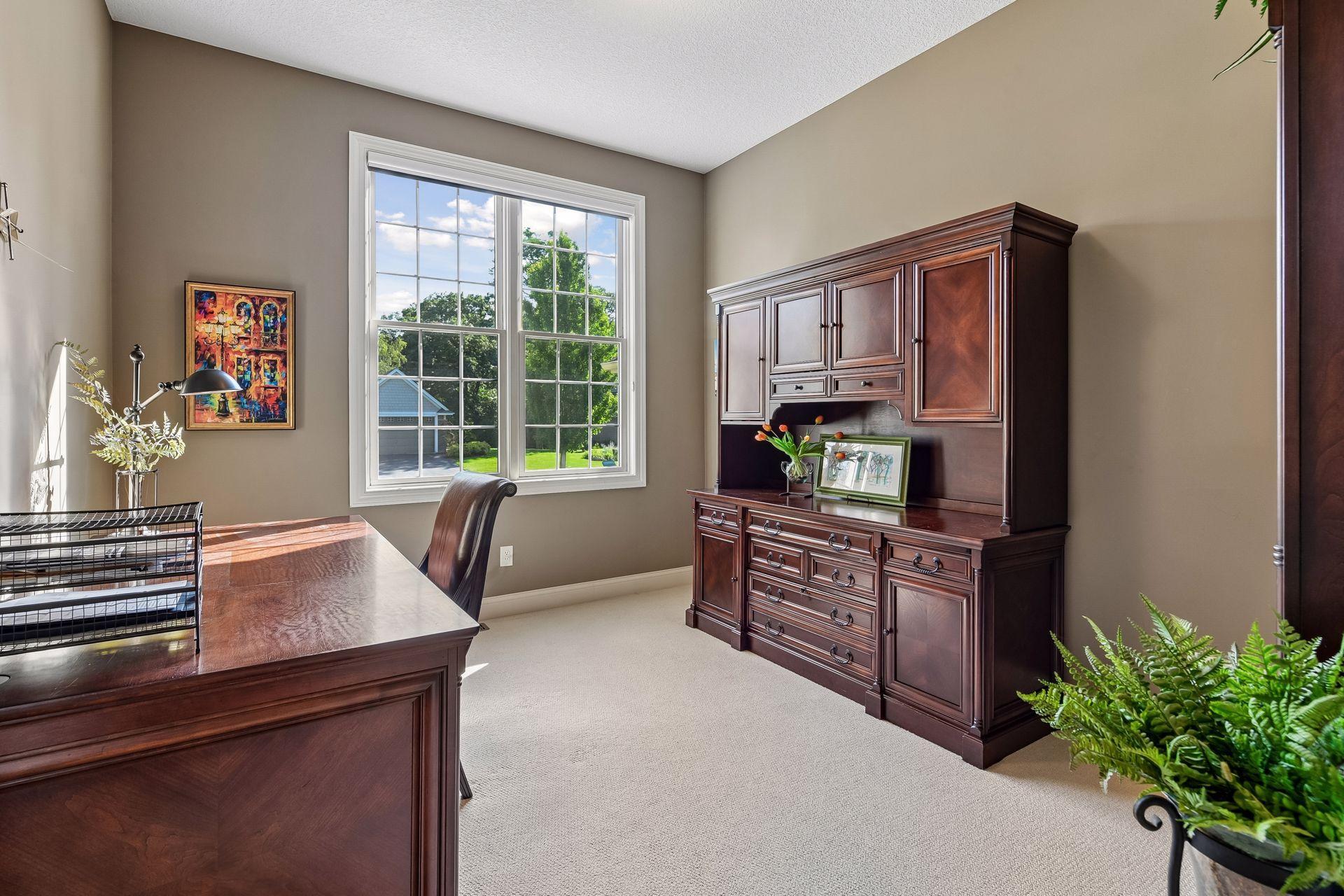 9260 Red Oak Drive Property Photo 4