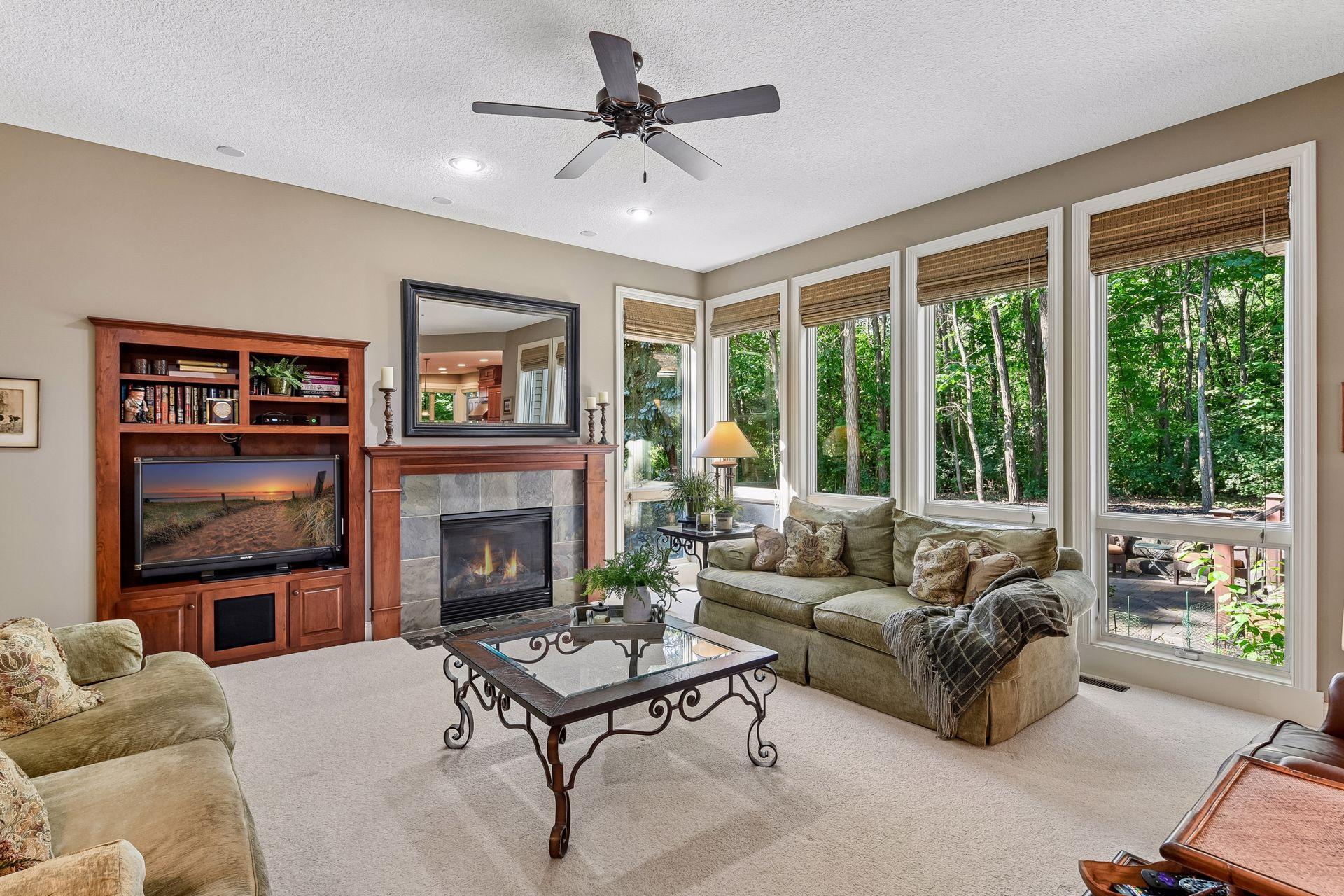 9260 Red Oak Drive Property Photo 12