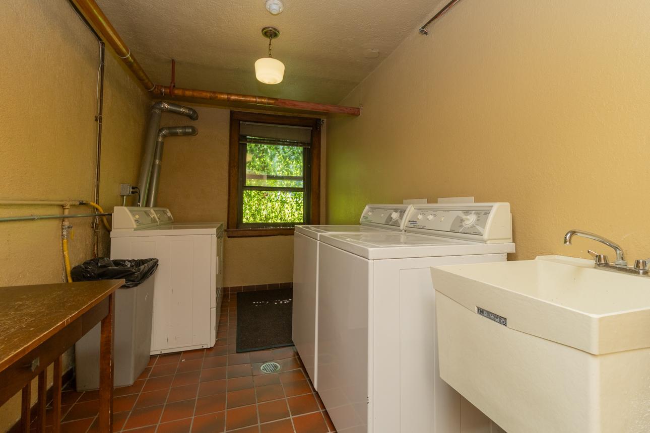 1204 Harmon Place 21 Property Photo 24