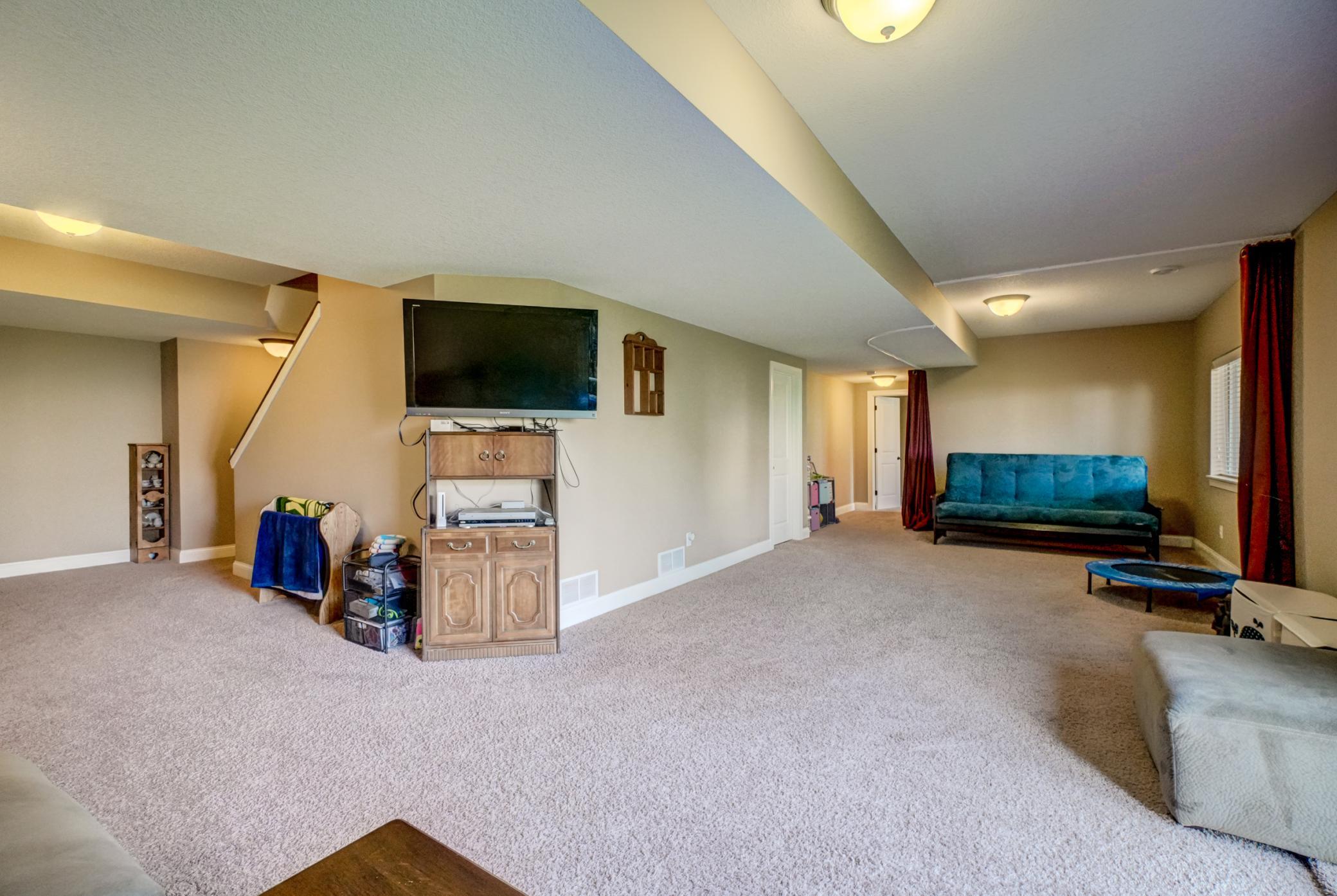 2990 Frontier Drive Property Photo 25