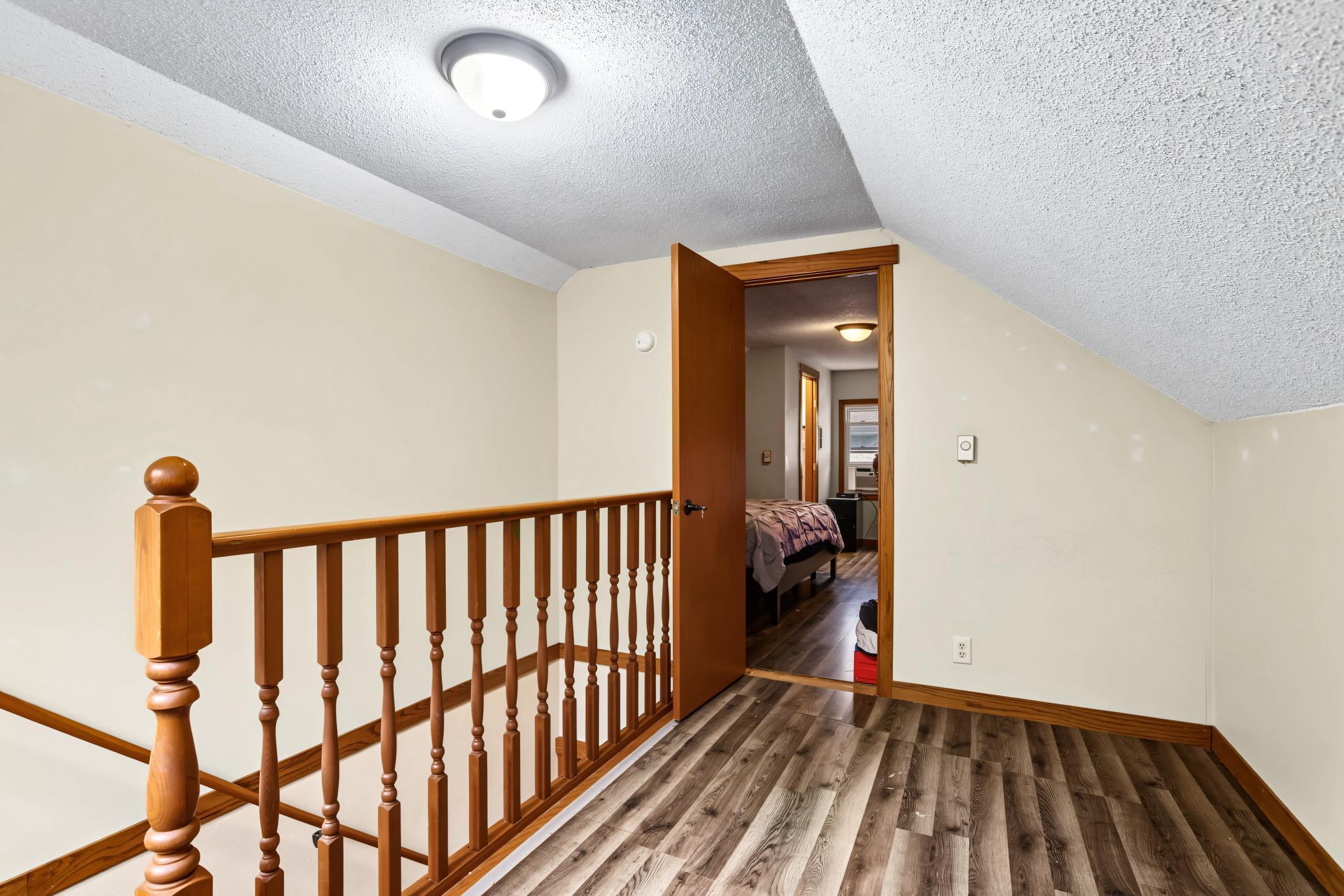 521 E 3rd Street Property Photo 19