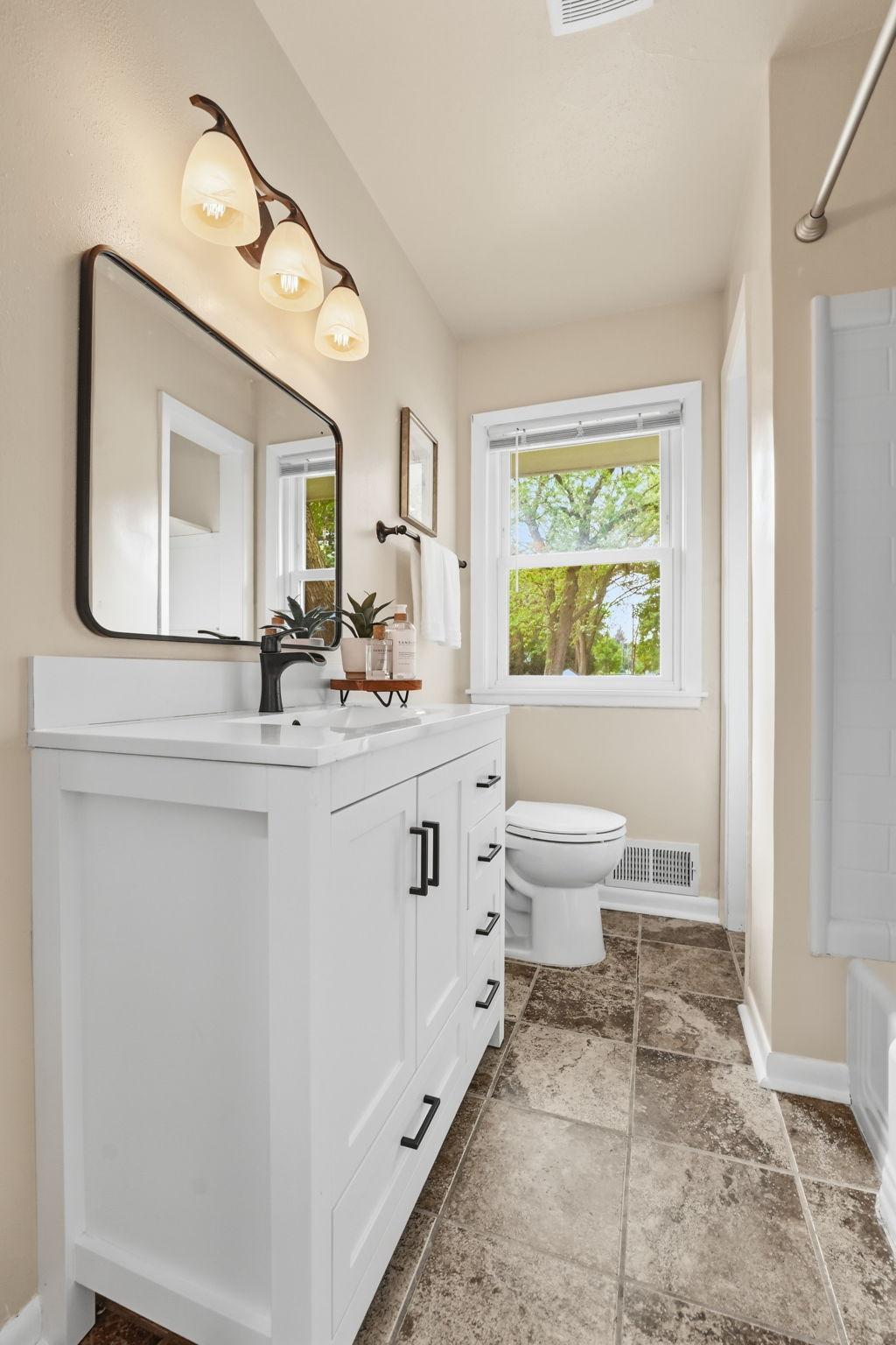 2481 19th Avenue E Property Photo 10