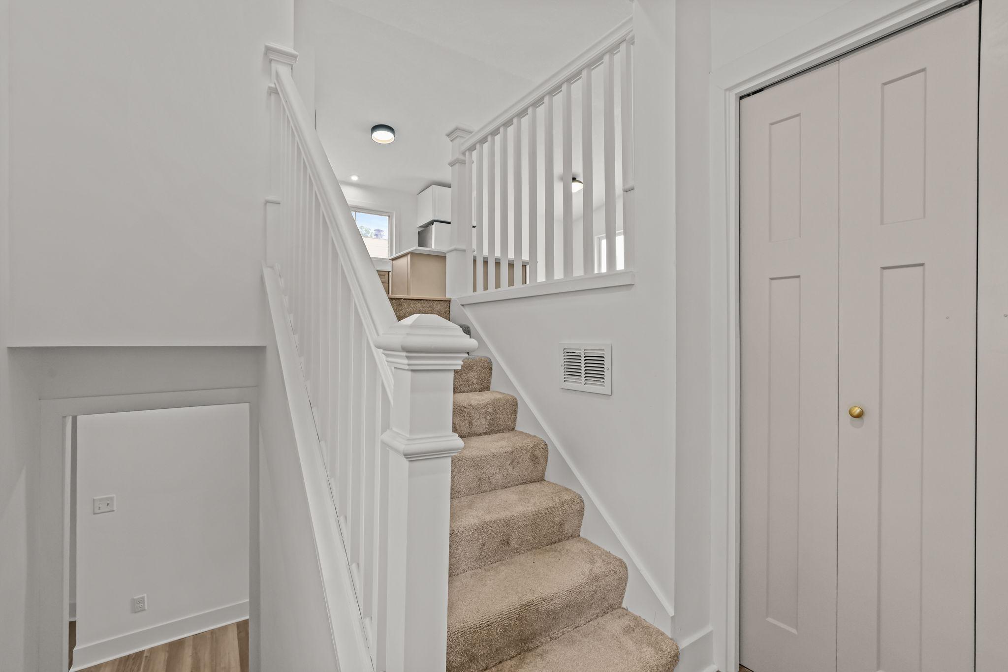 1599 Lancaster Lane Property Photo 4