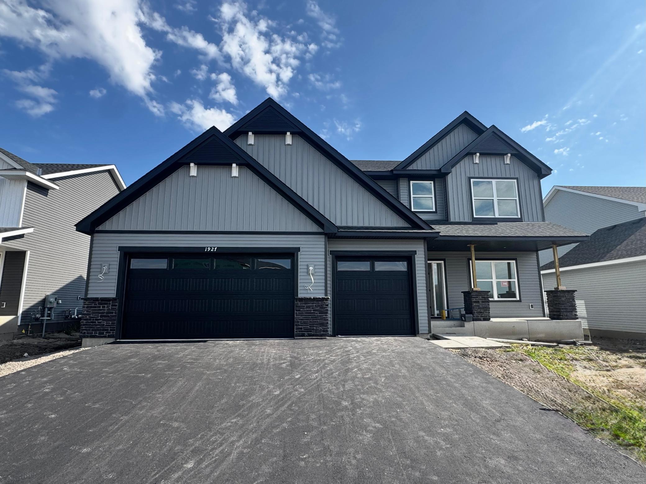 1927 Ravine Road Property Photo 1