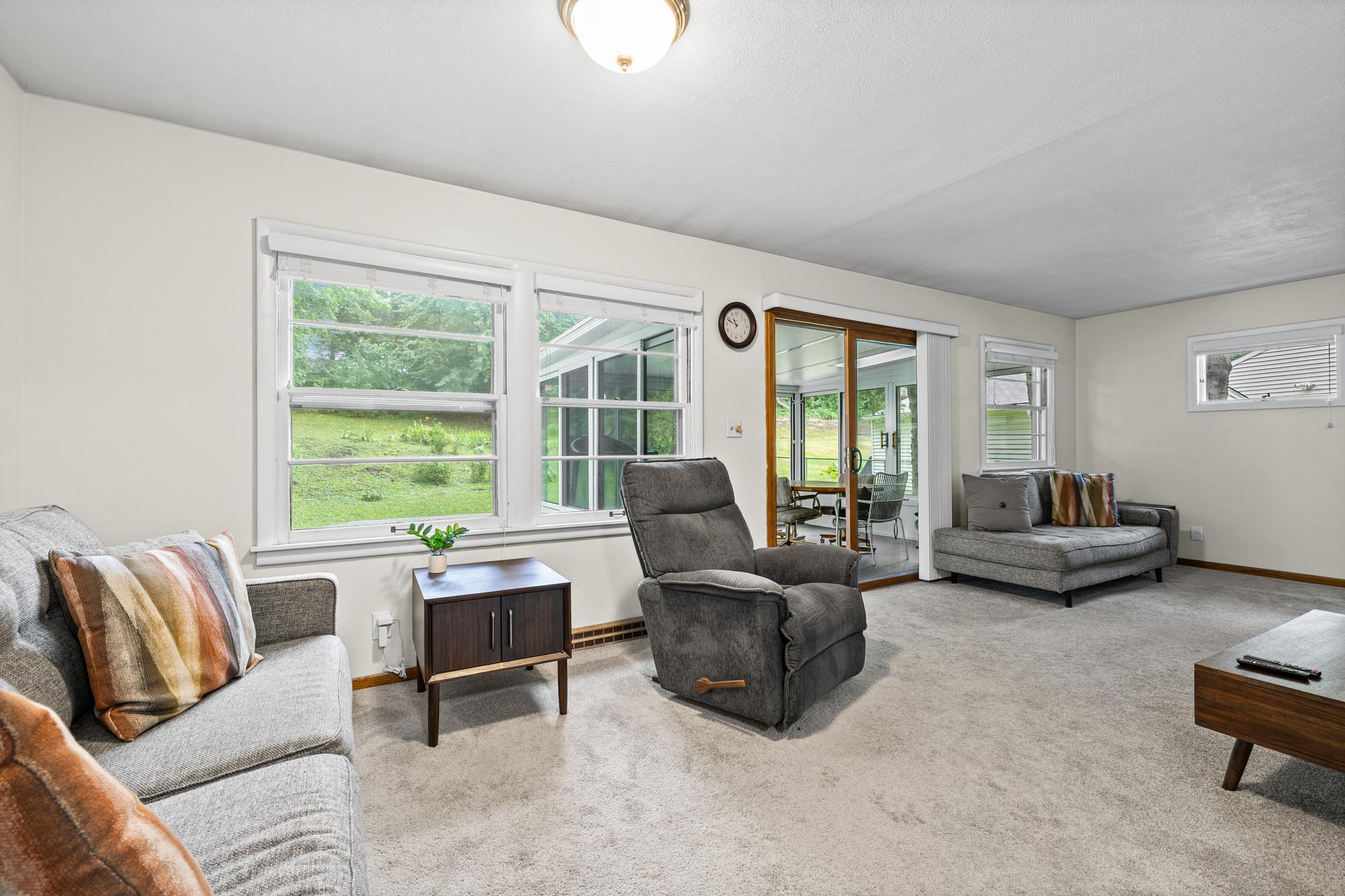 8236 Queen Avenue S Property Photo 8