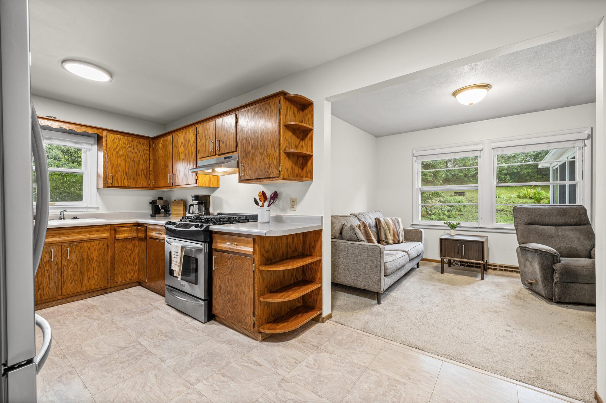 8236 Queen Avenue S Property Photo 11