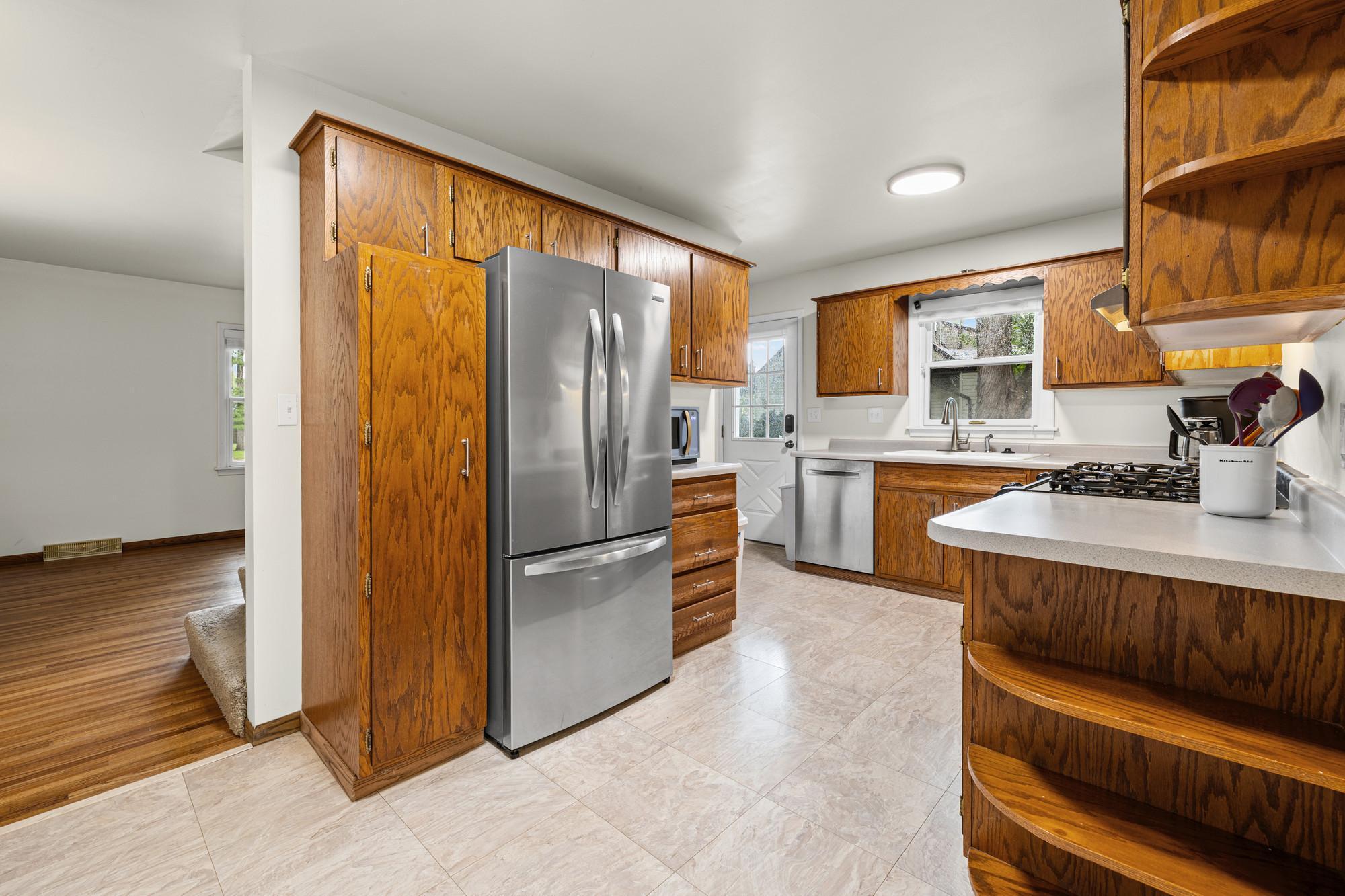 8236 Queen Avenue S Property Photo 12