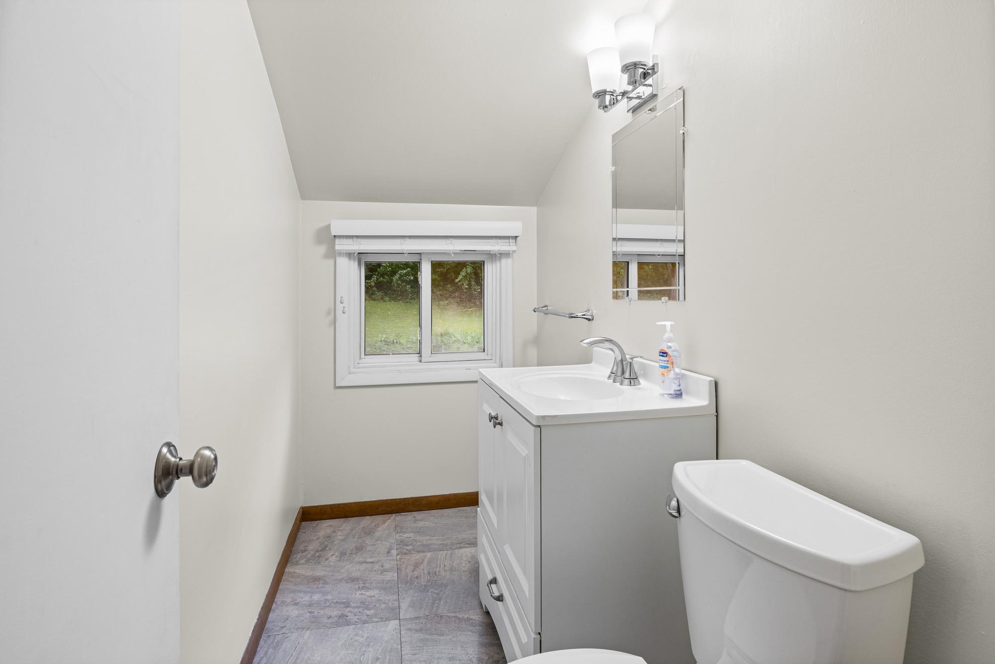 8236 Queen Avenue S Property Photo 24