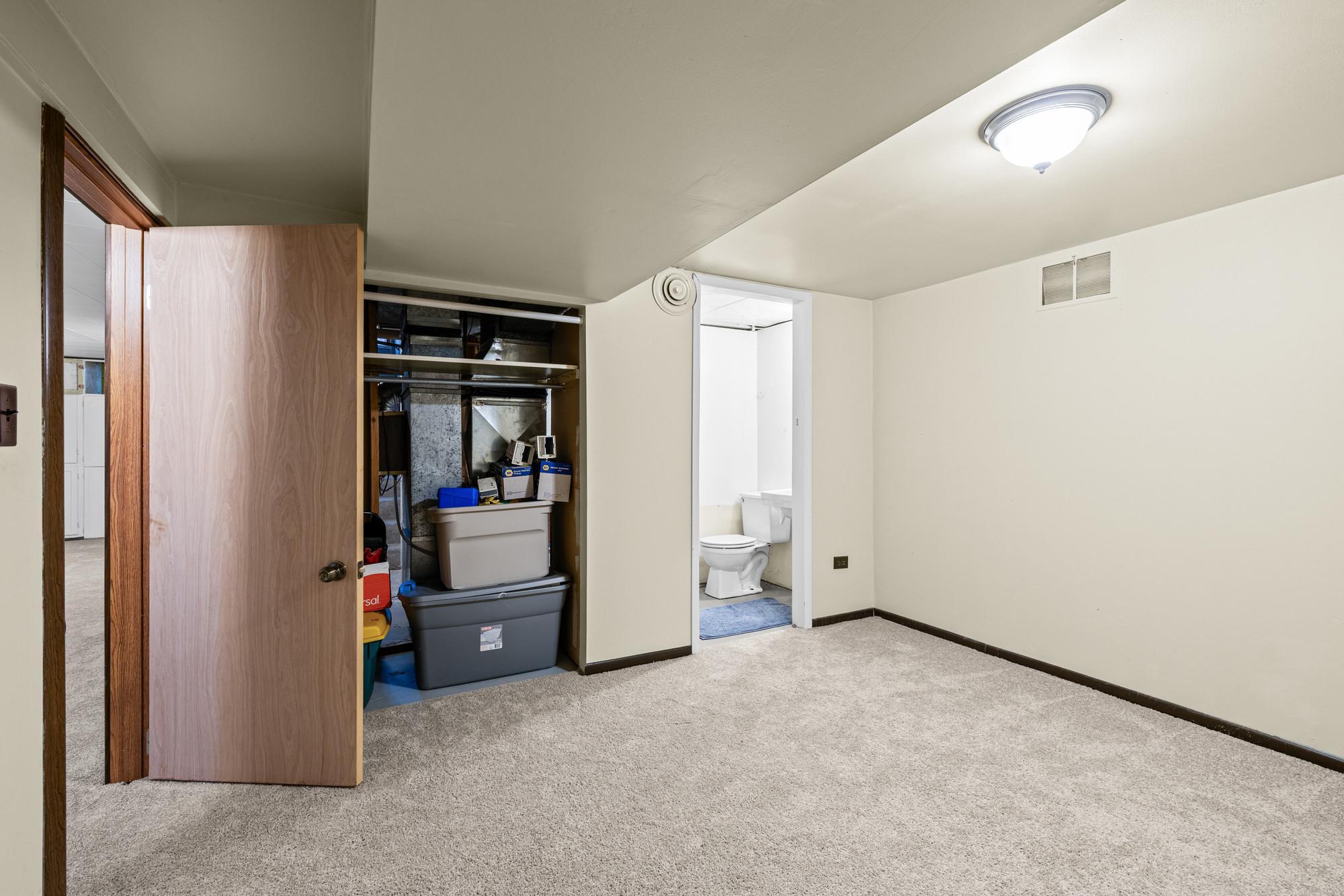 8236 Queen Avenue S Property Photo 29