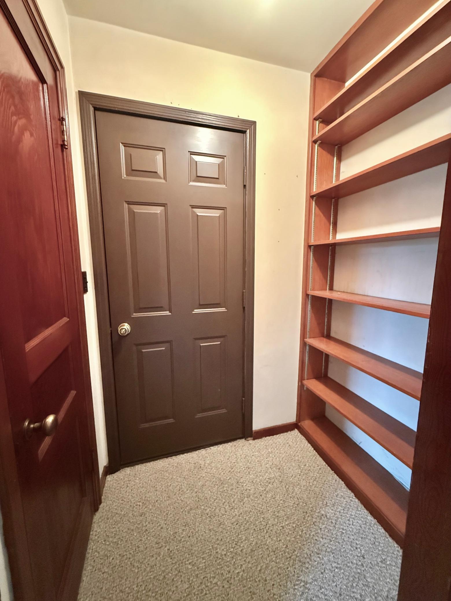 618 Dewey Avenue N Property Photo 4