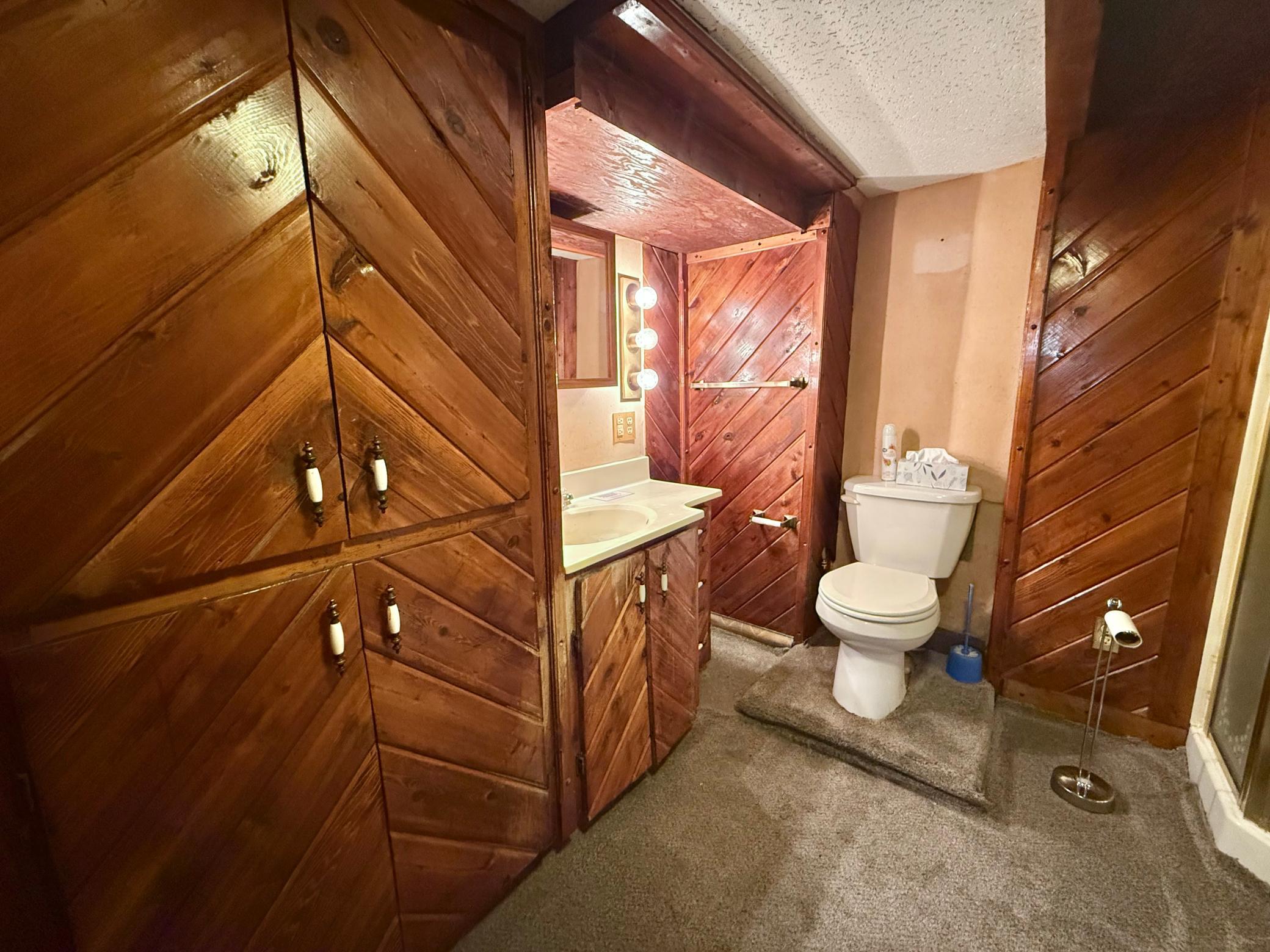 618 Dewey Avenue N Property Photo 31