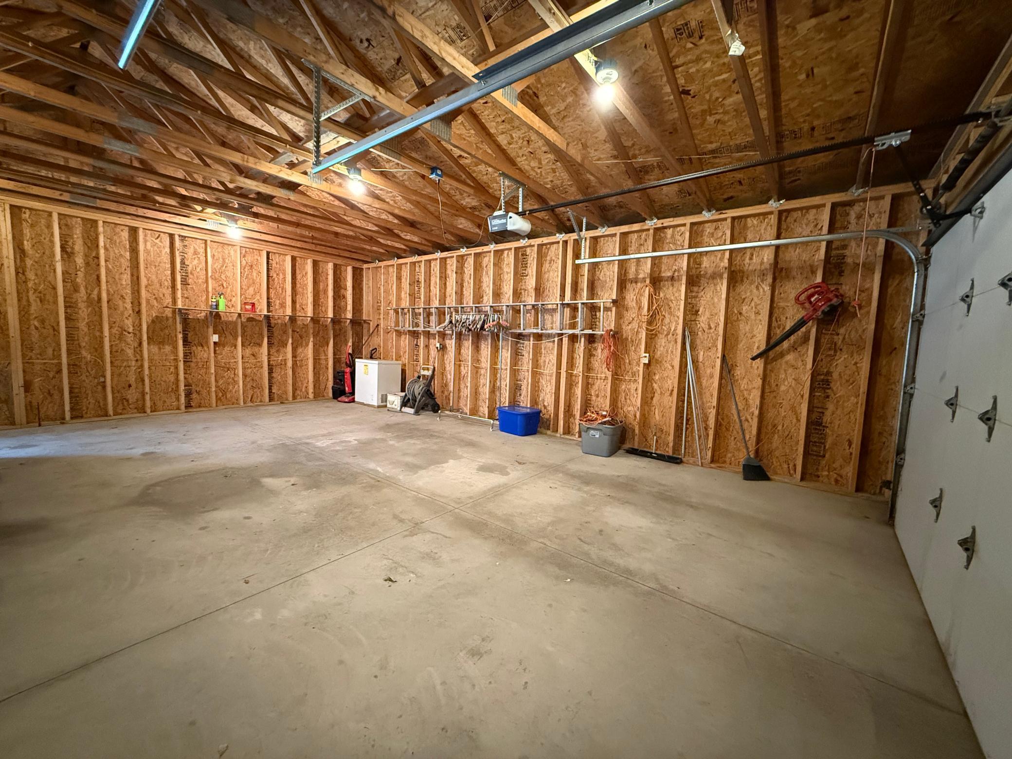 618 Dewey Avenue N Property Photo 37