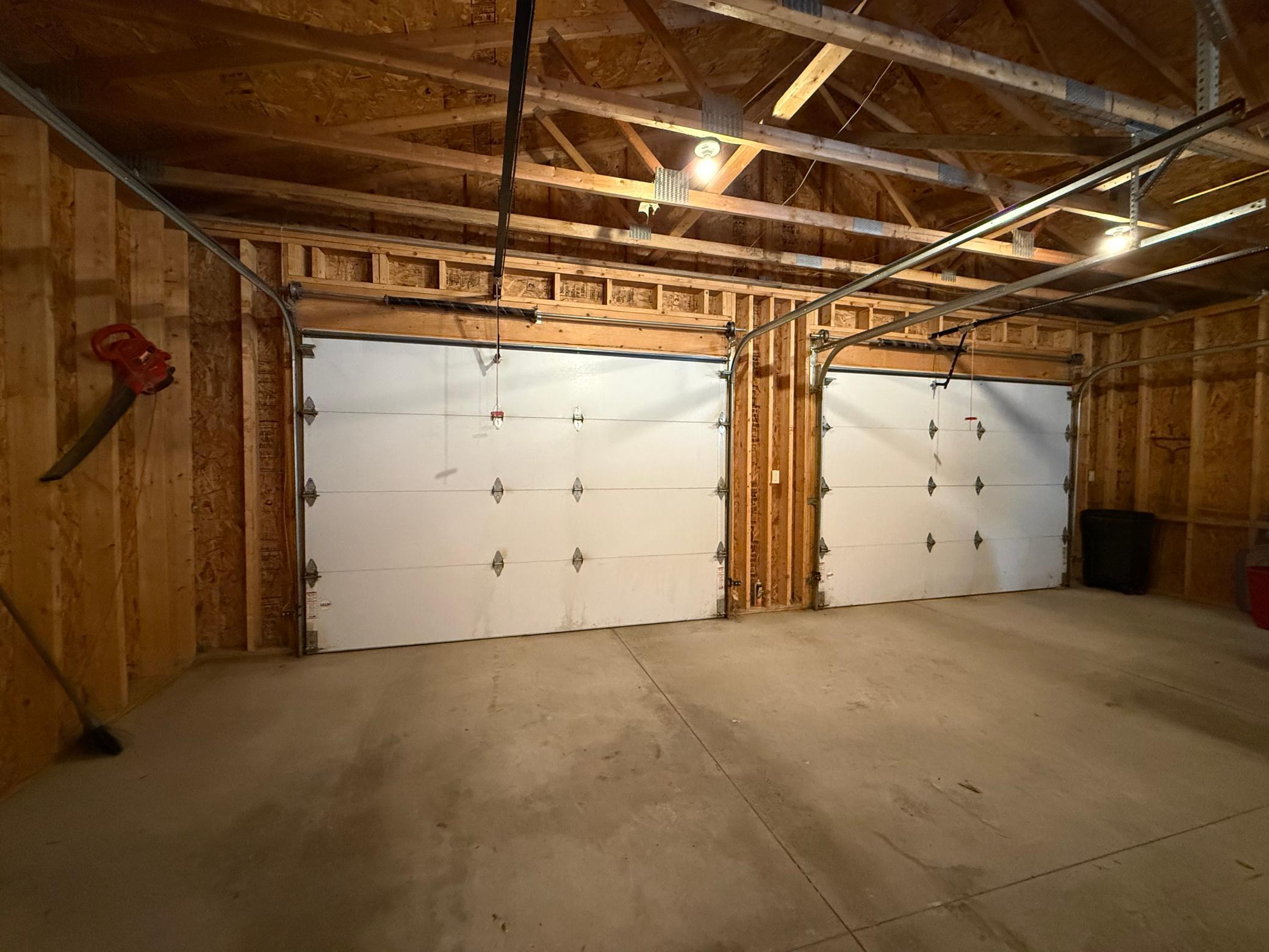 618 Dewey Avenue N Property Photo 38