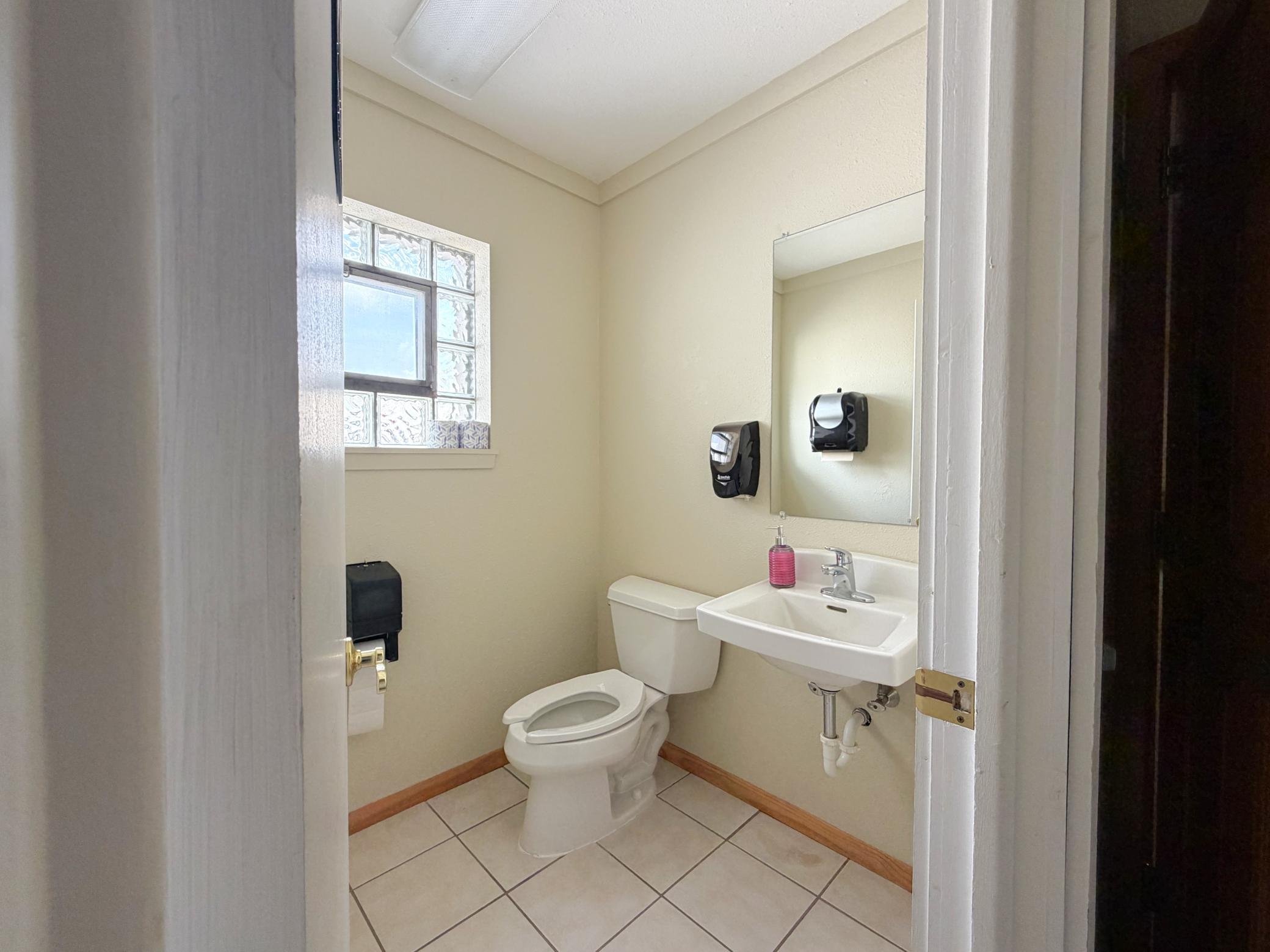 415 Front Street Property Photo 16