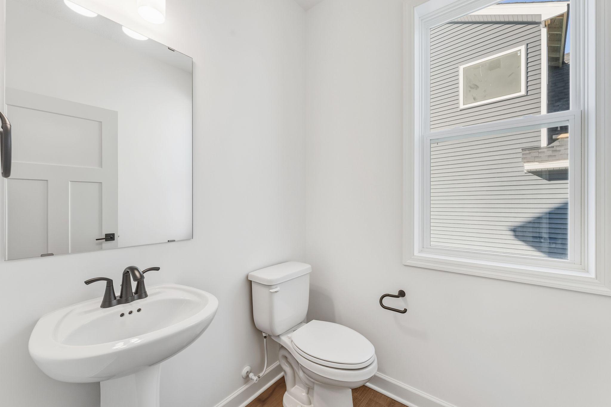 653 Sierra Parkway Property Photo 8