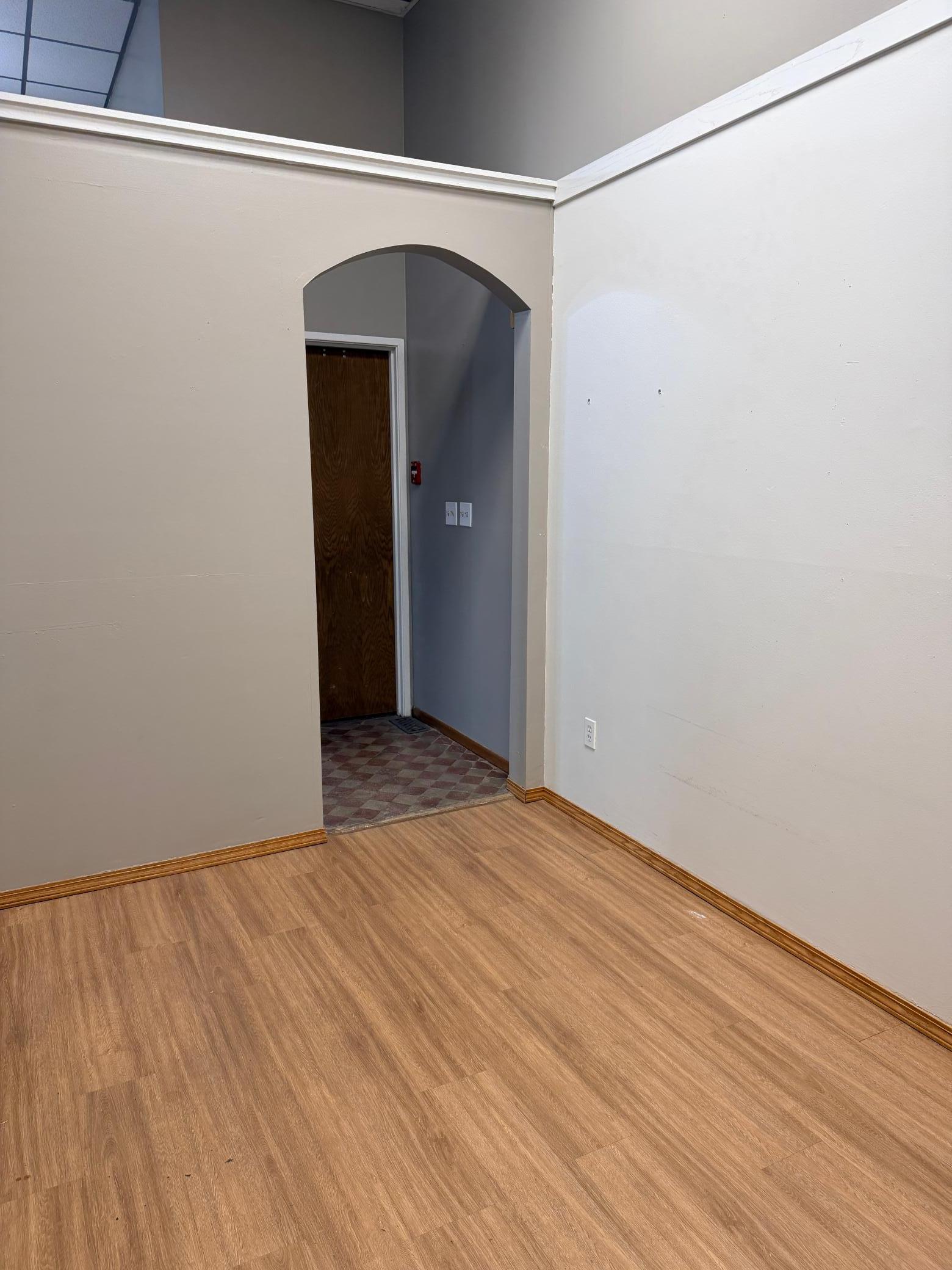 201 Park Row Property Photo 8