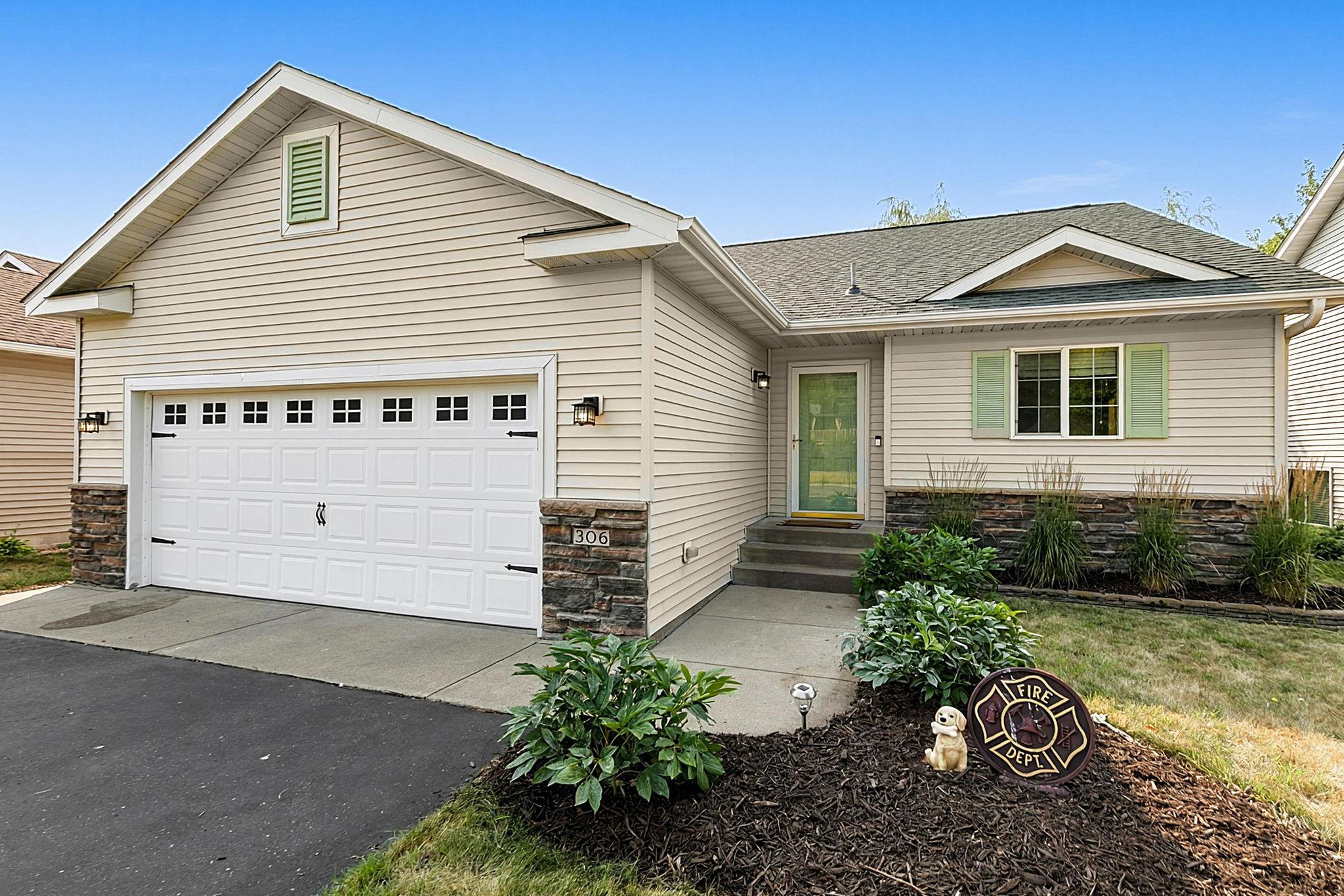 306 Pheasant Drive Property Photo 1