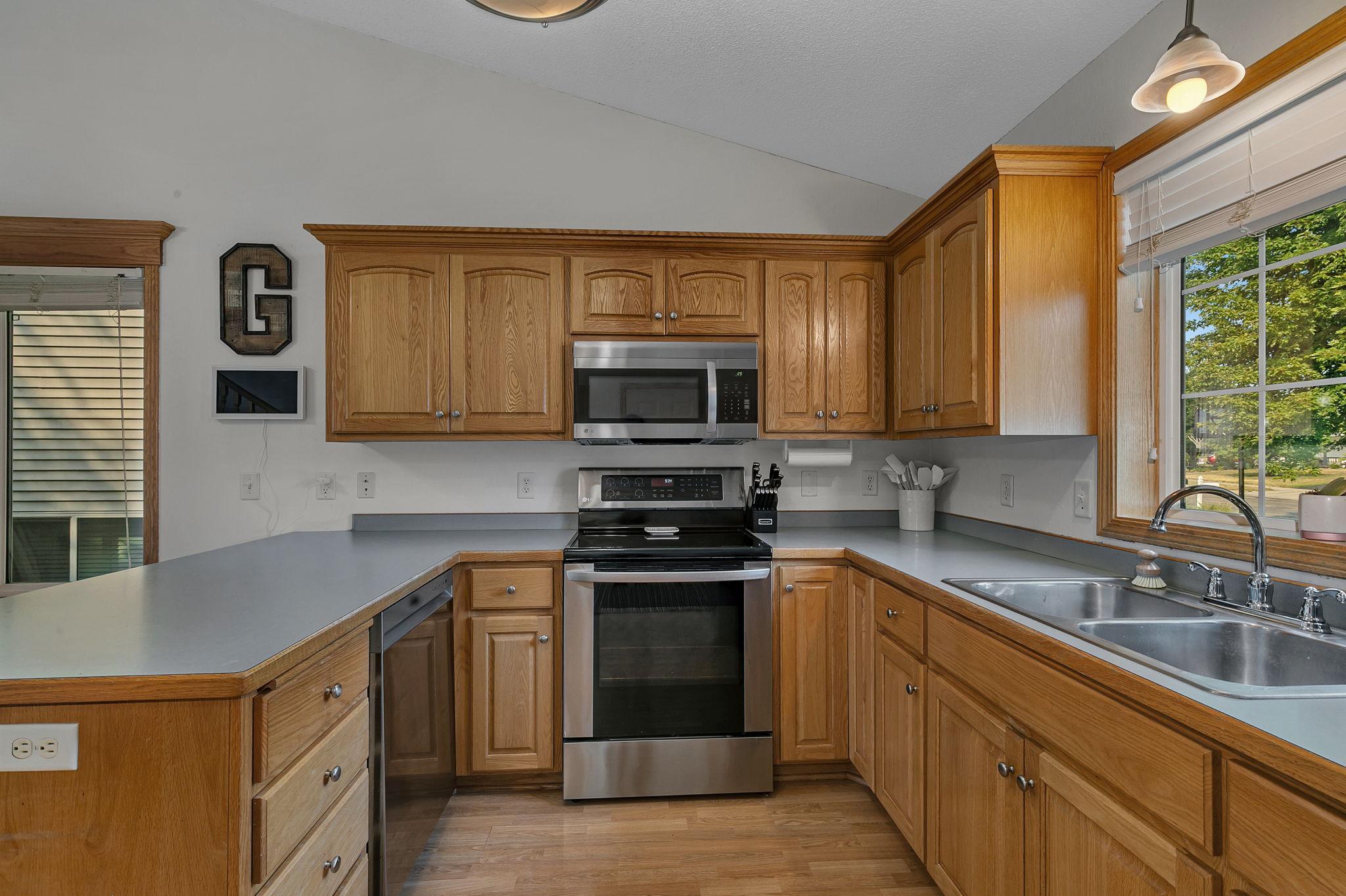 306 Pheasant Drive Property Photo 6