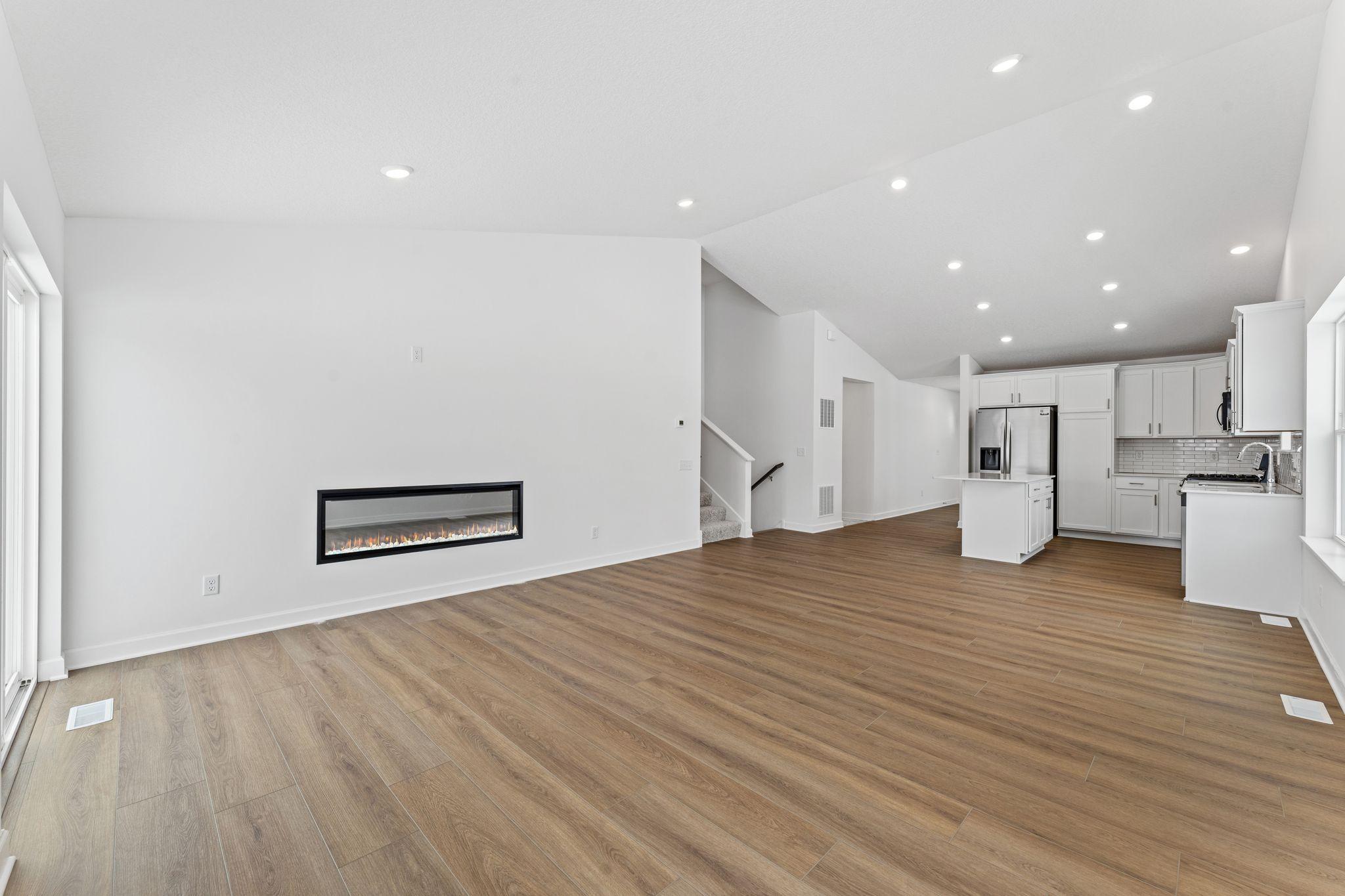 8570 Farmstead Avenue Ne Property Photo 6