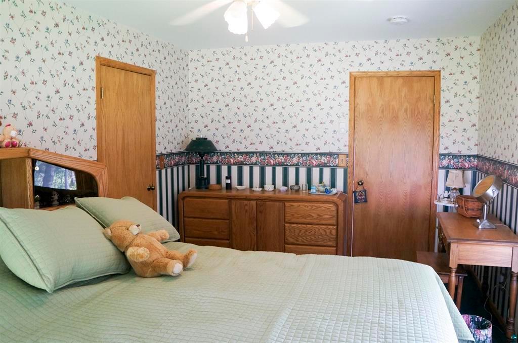 5845 N Shore Drive Property Photo 10