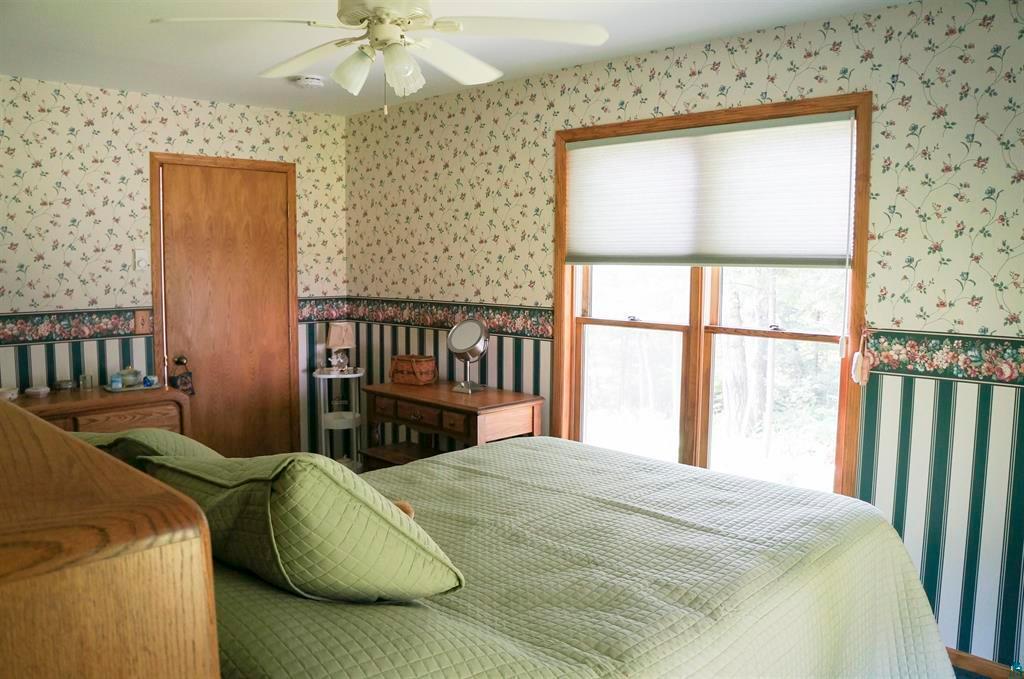 5845 N Shore Drive Property Photo 11