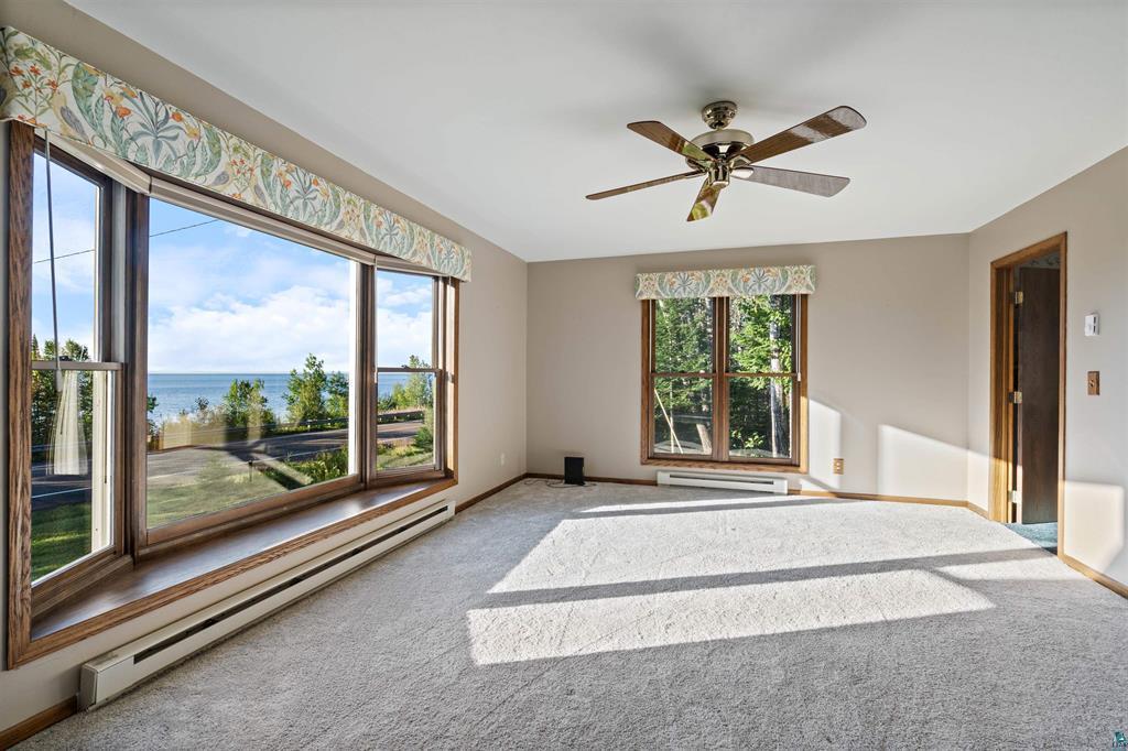 5845 N Shore Drive Property Photo 14