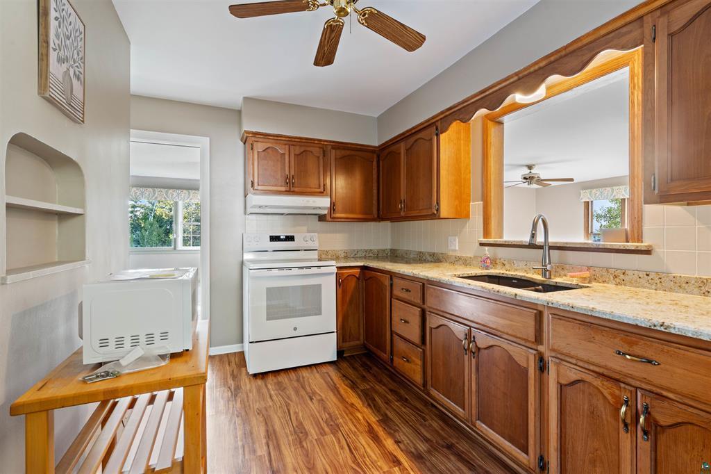 5845 N Shore Drive Property Photo 19