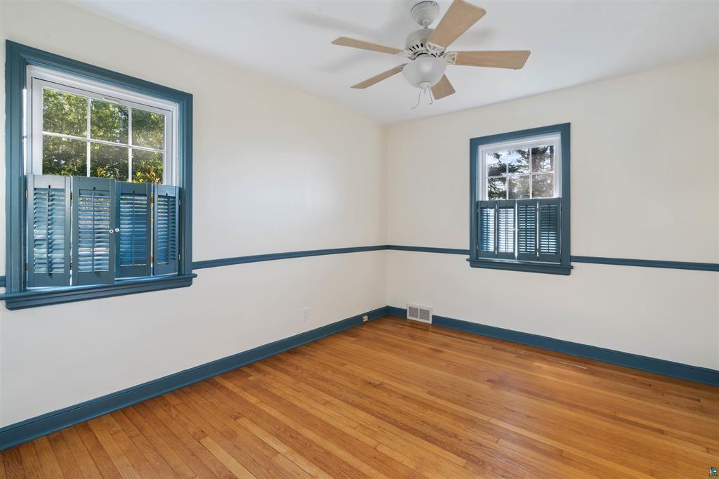 5845 N Shore Drive Property Photo 22