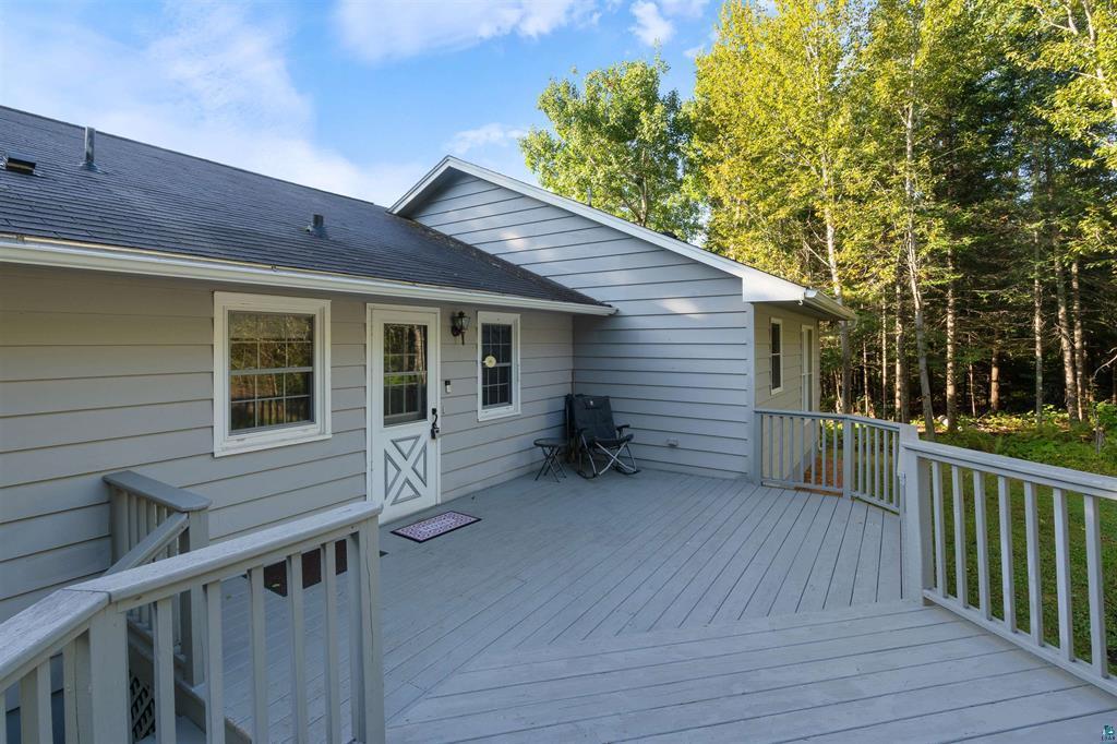 5845 N Shore Drive Property Photo 23
