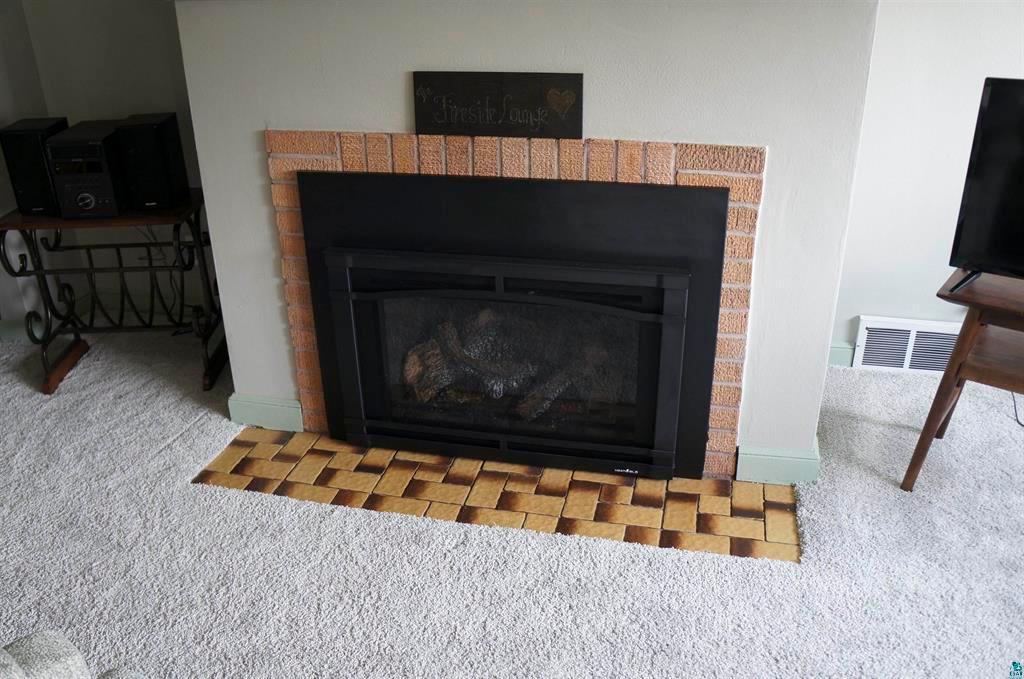 5845 N Shore Drive Property Photo 25