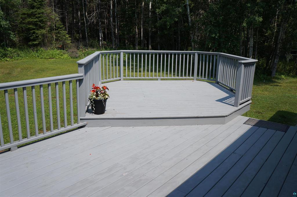 5845 N Shore Drive Property Photo 46