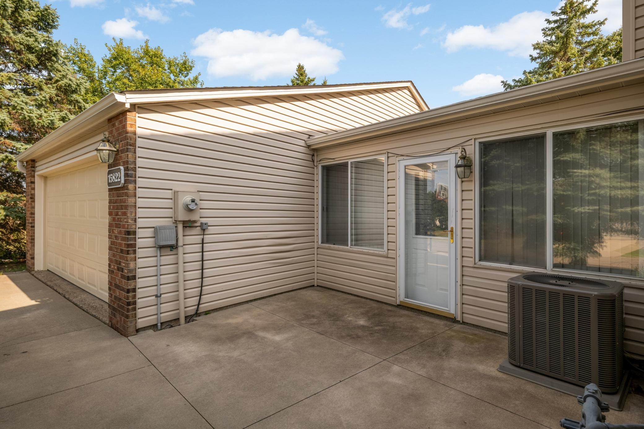 15822 Griffon Path Property Photo 25
