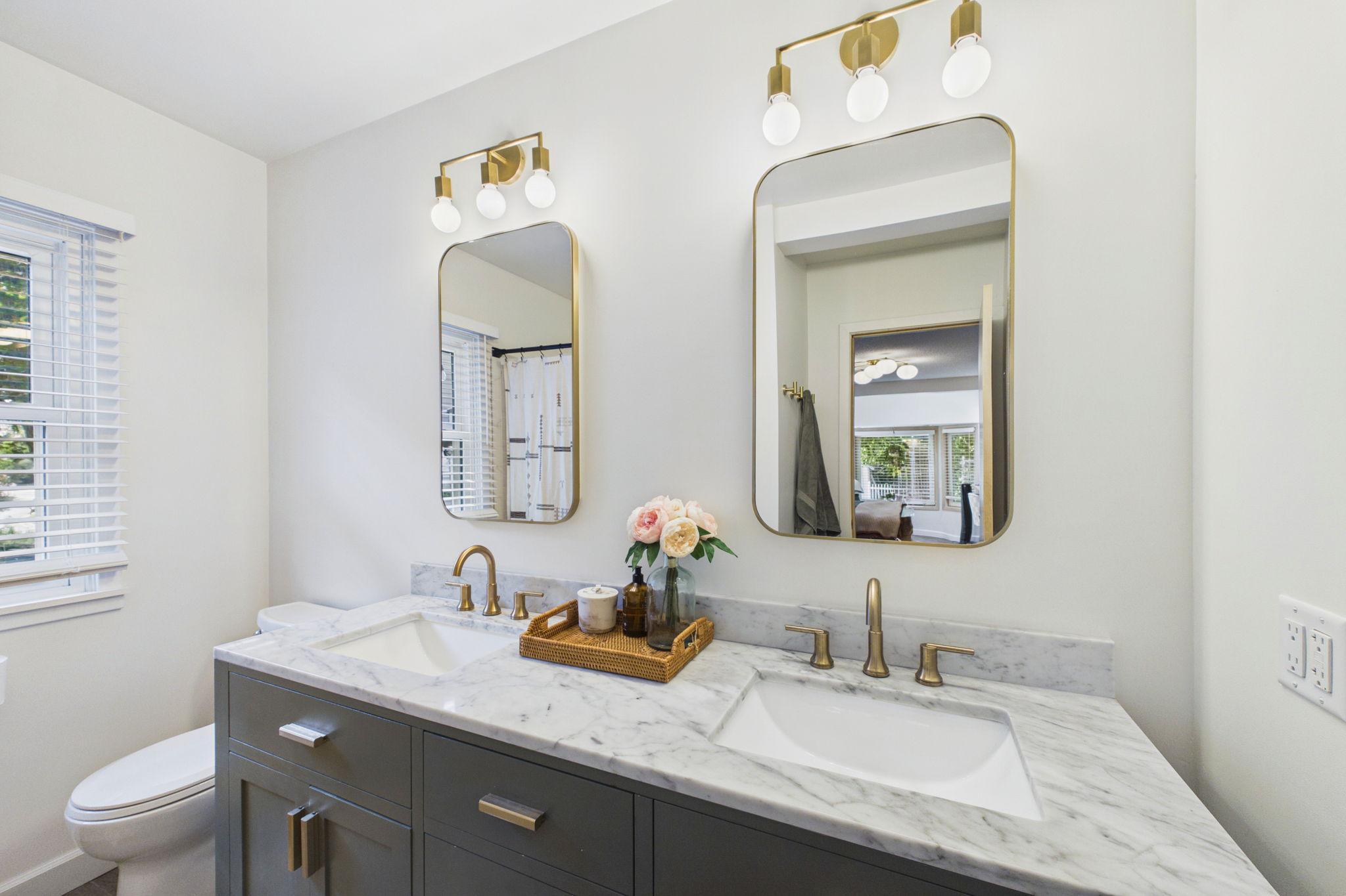 1234 Como Boulevard E Property Photo 11