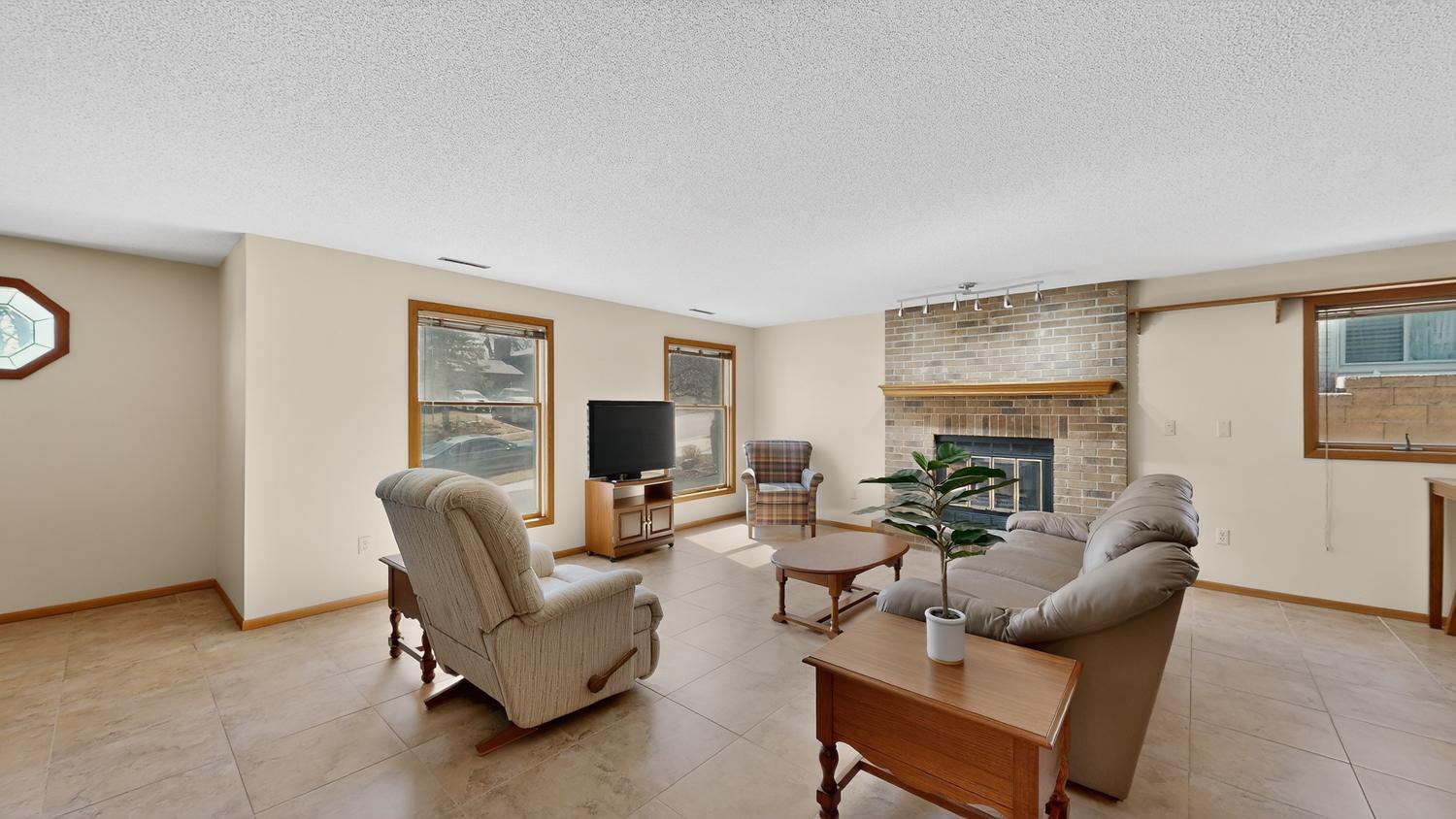 21 23rd Street Sw Property Photo 8
