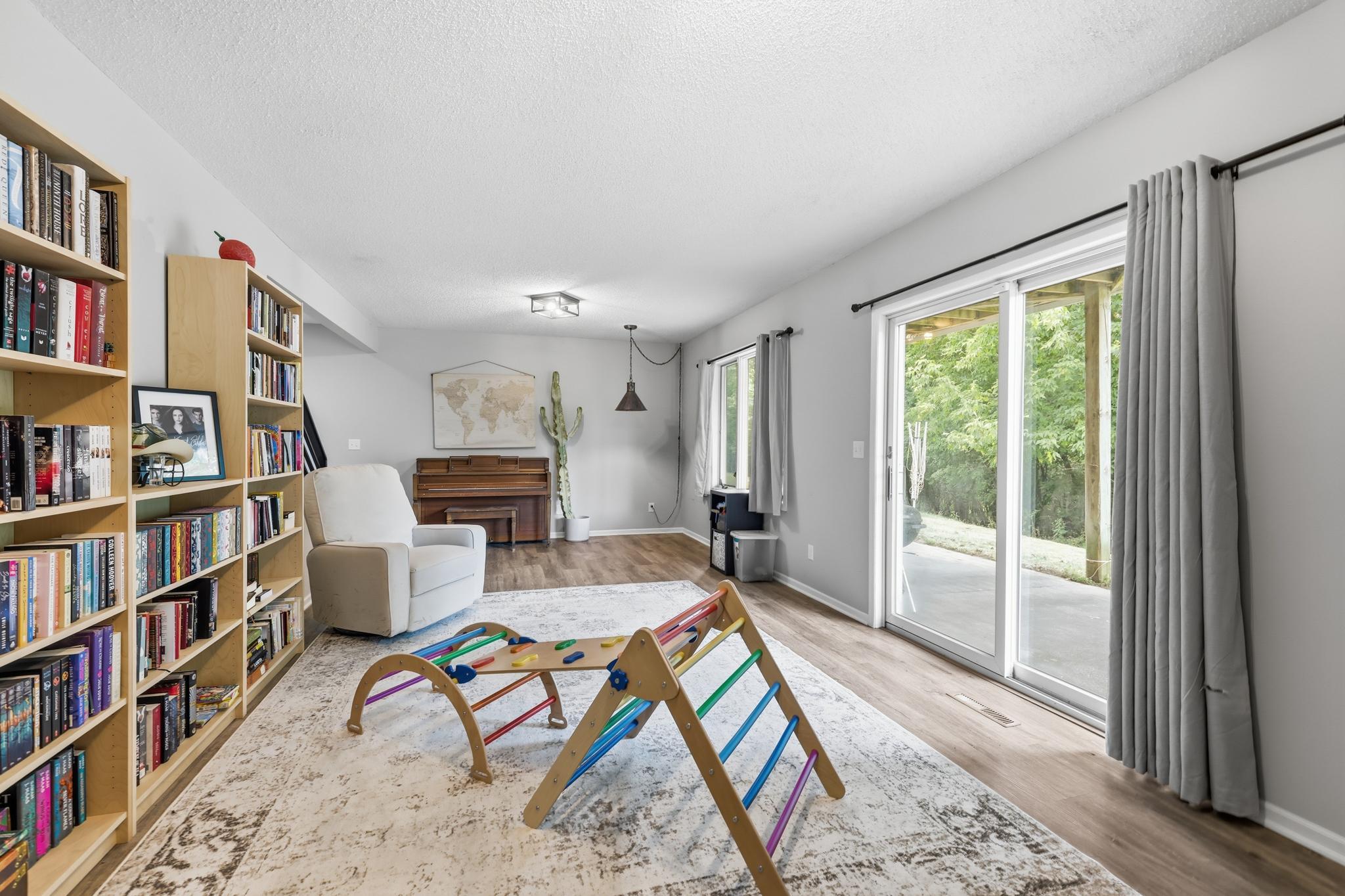 2640 Pine Ridge Boulevard Property Photo 13